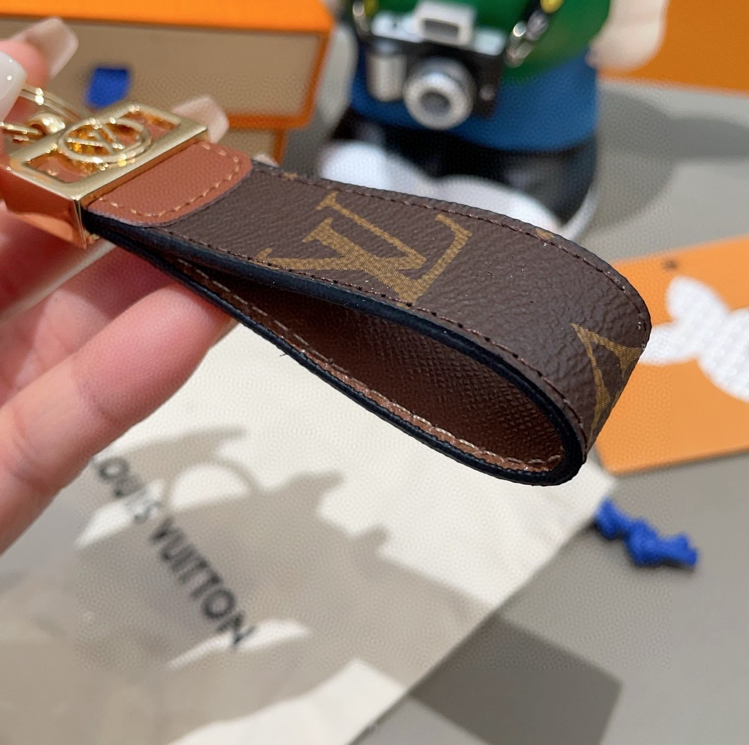 🔥爆款推荐 驴家达芙妮系列老花钥匙扣 车钥匙扣 DauPhine Dragonne 钥匙扣彰显金属匠艺与