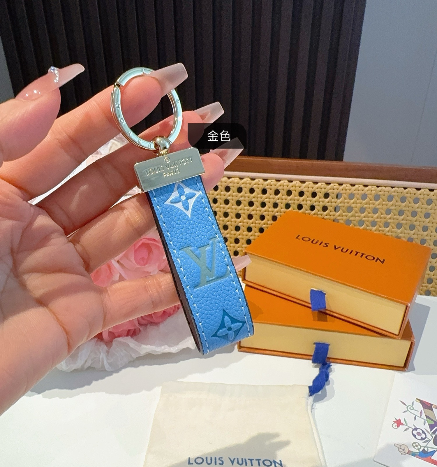 🔥爆款推荐 驴家牛皮压花渐变钥匙扣 LV钥匙扣 车钥匙挂件包包挂饰 DauPhine Dragonne 