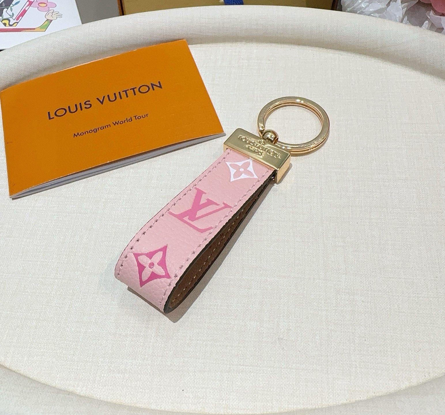 🔥爆款推荐 驴家牛皮压花渐变钥匙扣 LV钥匙扣 车钥匙挂件包包挂饰 DauPhine Dragonne 