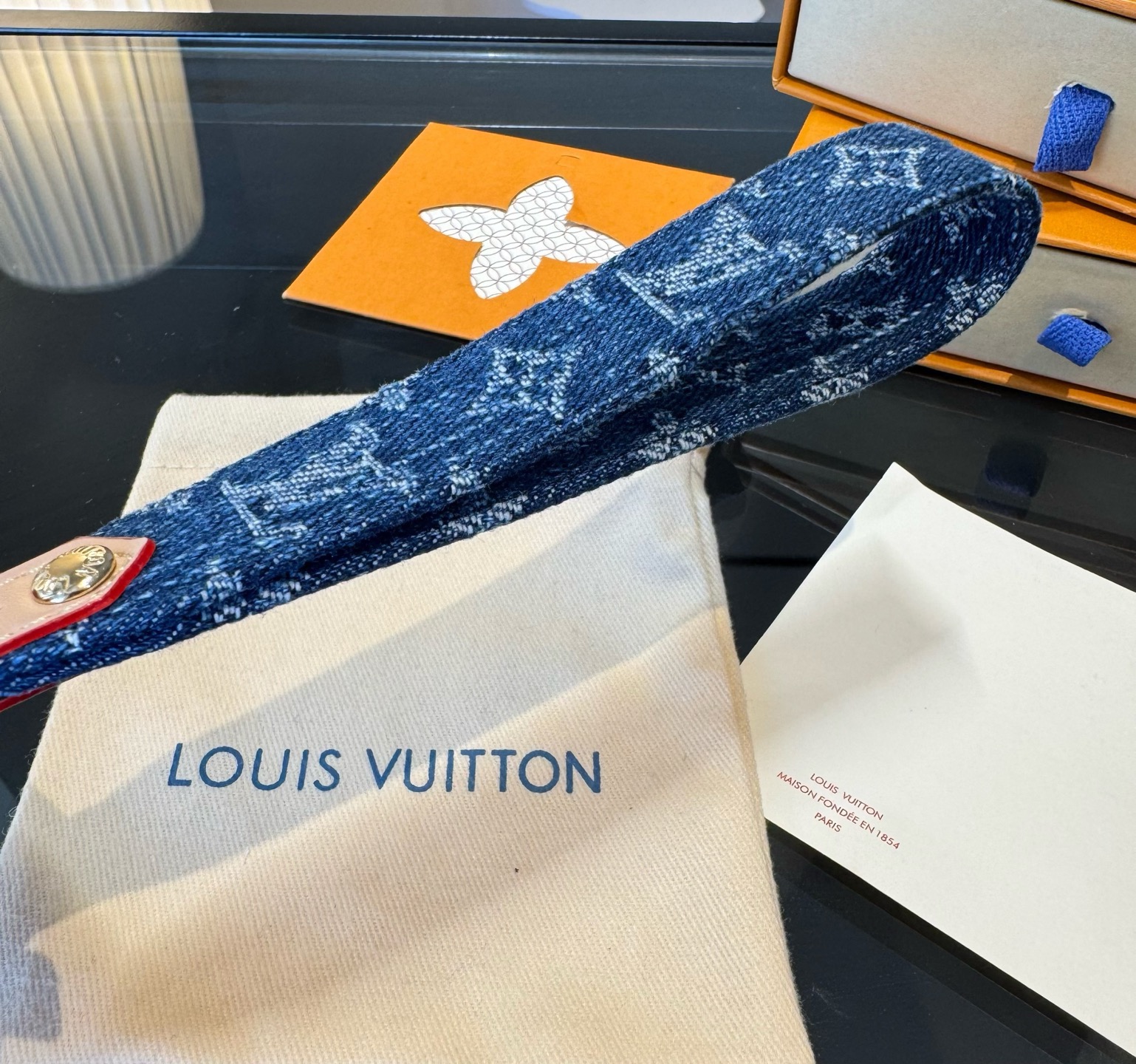 🔥 lv钥匙扣 包包挂件 LV xTM Denim Cerise Dragonne 包饰出自路易威登 ×