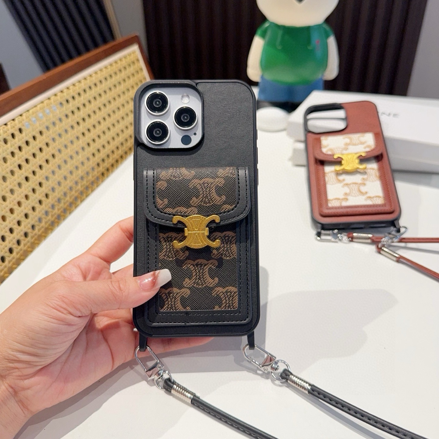 ✨💠Celine•赛琳斜挎插卡手机壳 全包卡包手机壳 挂绳🉑拆卸型号：为了不出现报错型号，请打开本机查看