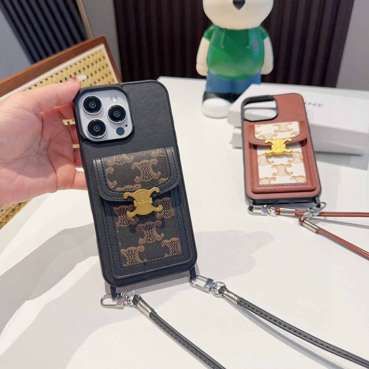 ✨💠Celine•赛琳斜挎插卡手机壳 全包卡包手机壳 挂绳🉑拆卸型号：为了不出现报错型号，请打开本机查看