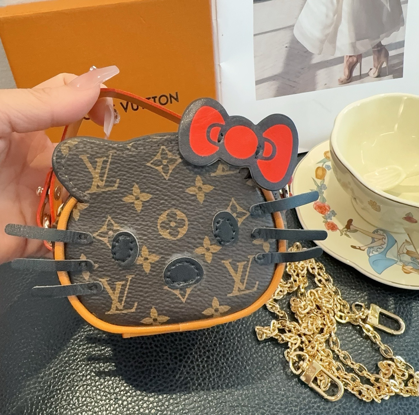 配链条LV迷你包Hello Kitty小猫斜挎包 萌宝穿搭必备Kitty 控绝对不能错过的包包挂件 适合