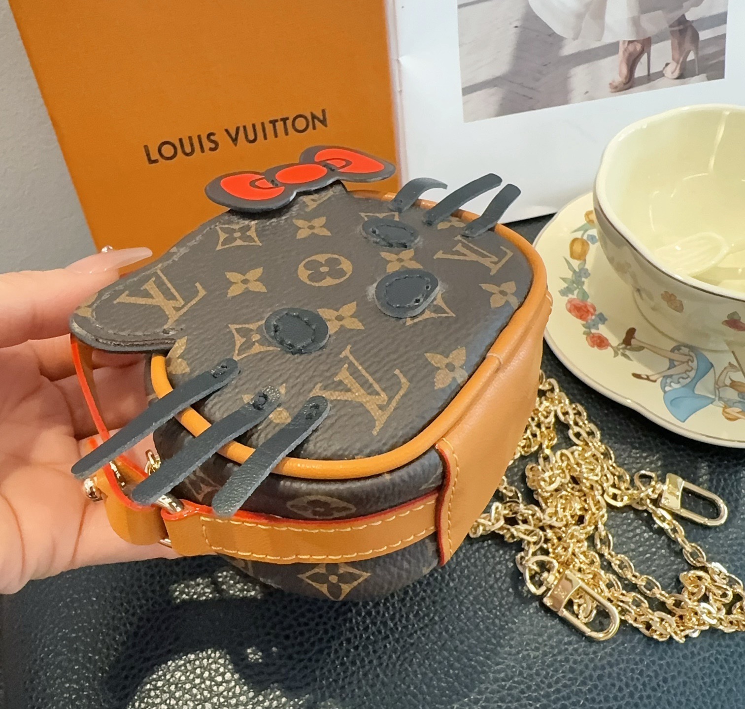 配链条LV迷你包Hello Kitty小猫斜挎包 萌宝穿搭必备Kitty 控绝对不能错过的包包挂件 适合