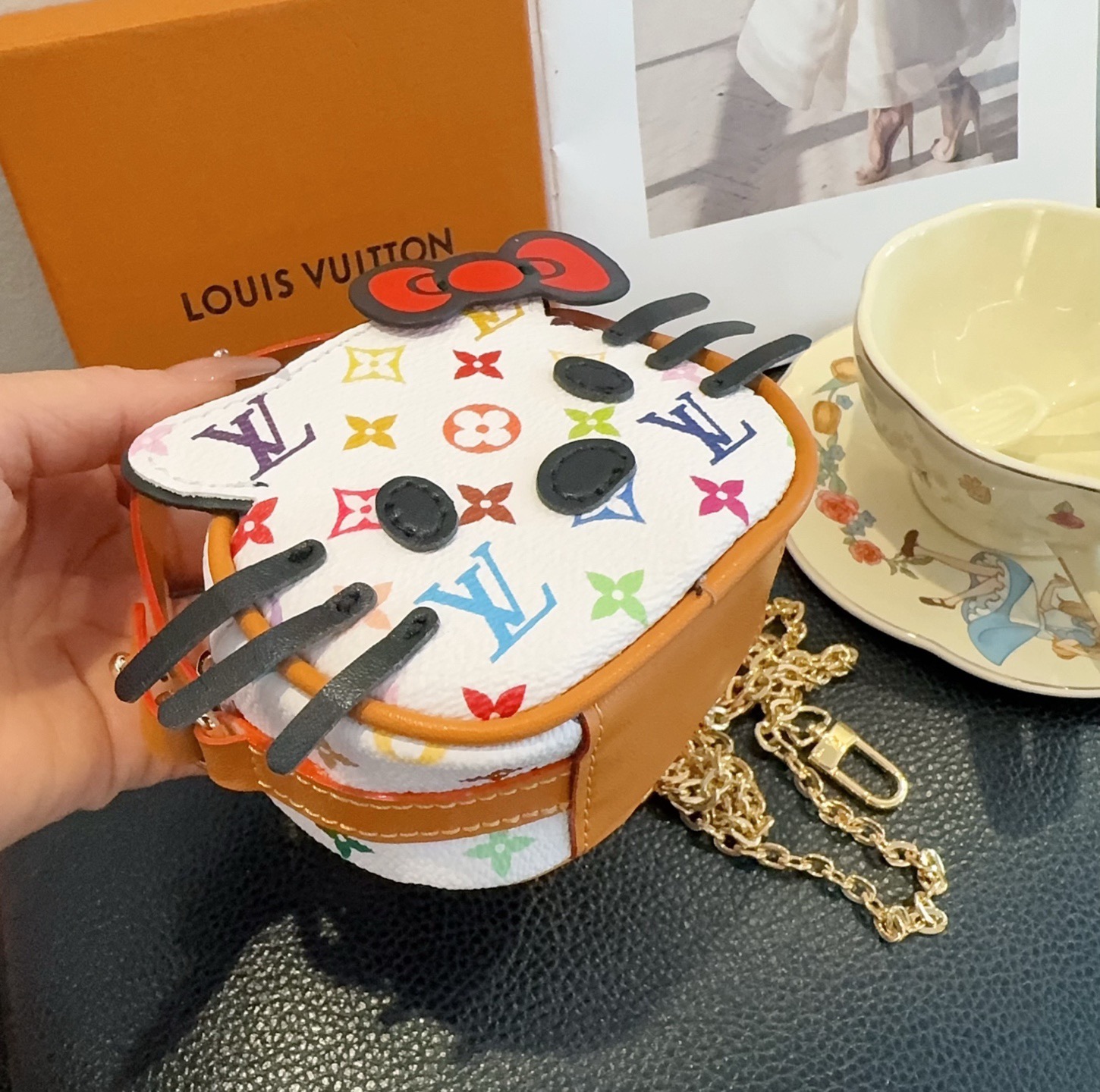 配链条LV迷你包Hello Kitty小猫斜挎包 萌宝穿搭必备Kitty 控绝对不能错过的包包挂件 适合