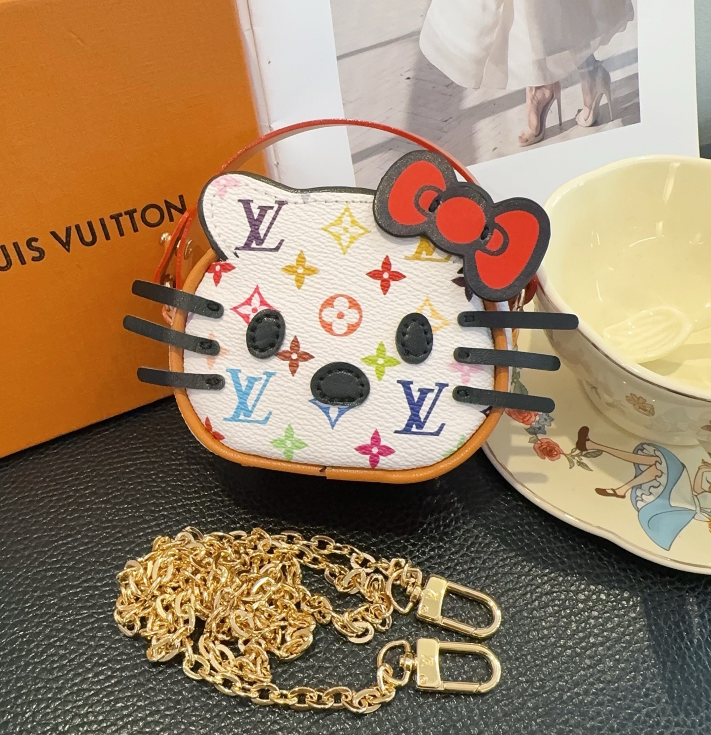 配链条LV迷你包Hello Kitty小猫斜挎包 萌宝穿搭必备Kitty 控绝对不能错过的包包挂件 适合