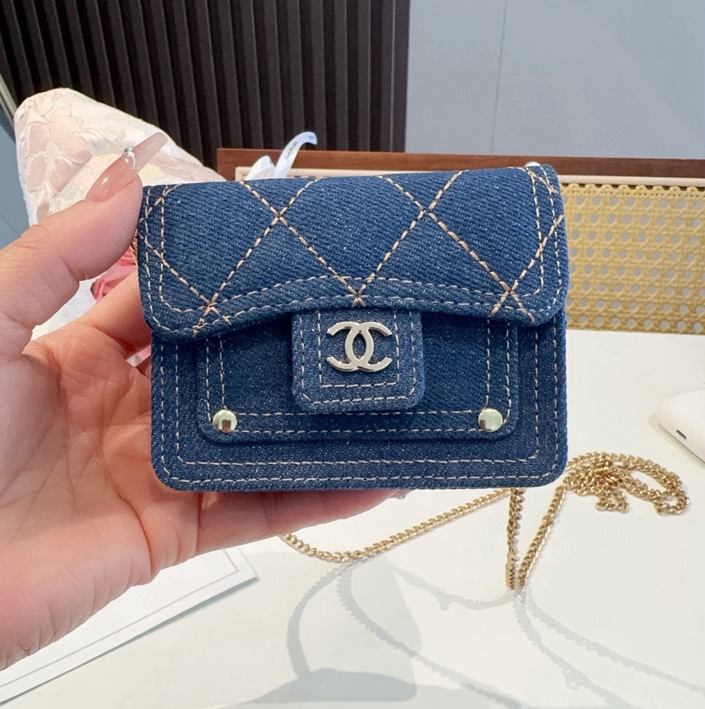 ❤️香奈儿CHANEL官网新款mini斜挎包包 零钱包👛搭配链条 可拆卸❤️可放耳机 纸巾 口红💄 钥匙