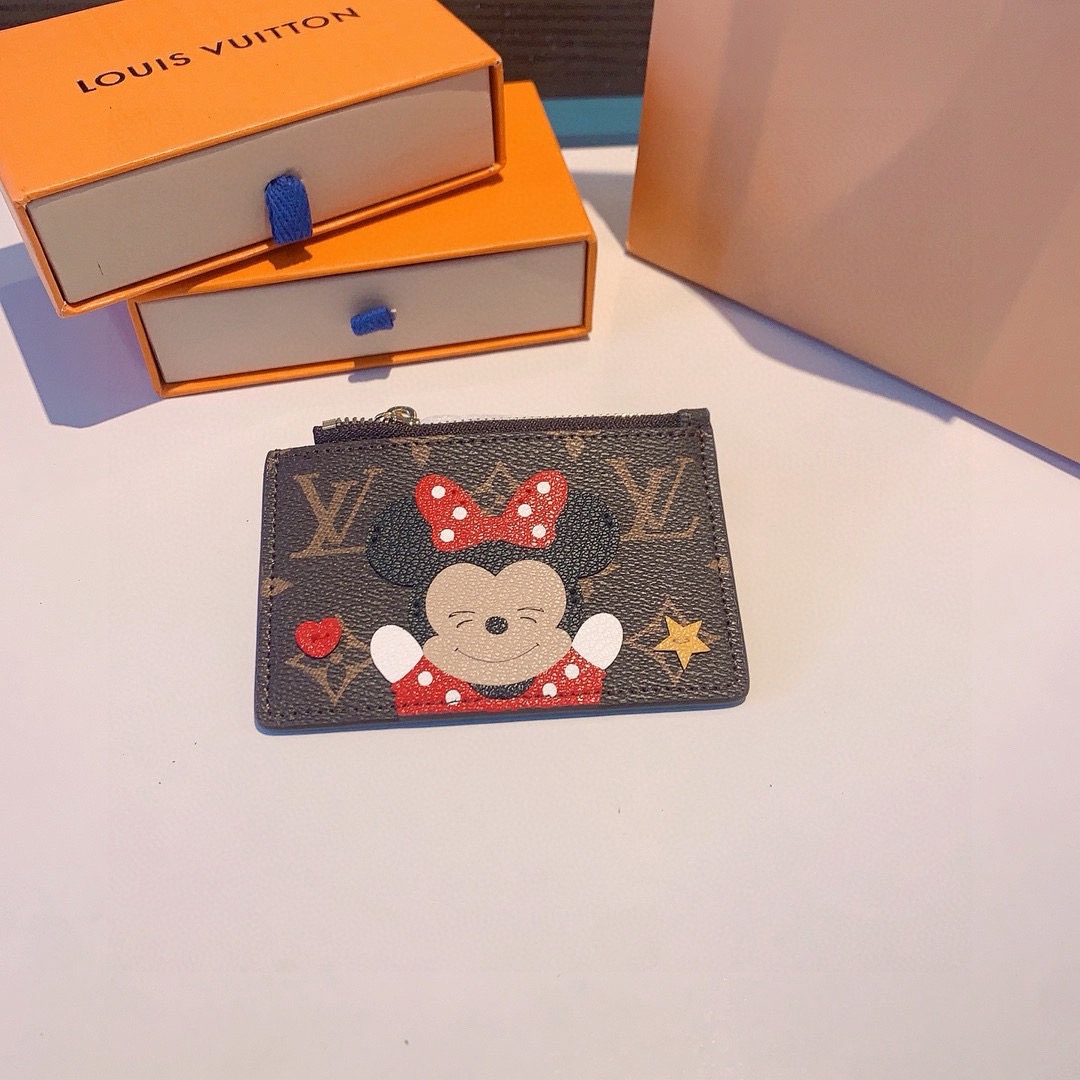 🔥独家新品LV卡通老花卡包，经典老花零钱包，圣诞熊🐻 小柴犬、米妮乔巴唐老鸭卡包零钱包两用，超纤材质 五