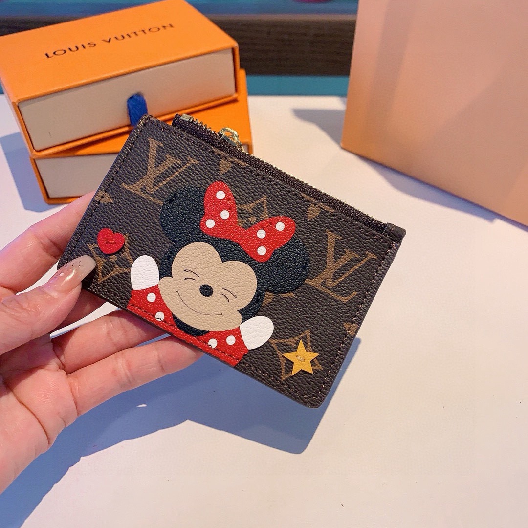 🔥独家新品LV卡通老花卡包，经典老花零钱包，圣诞熊🐻 小柴犬、米妮乔巴唐老鸭卡包零钱包两用，超纤材质 五