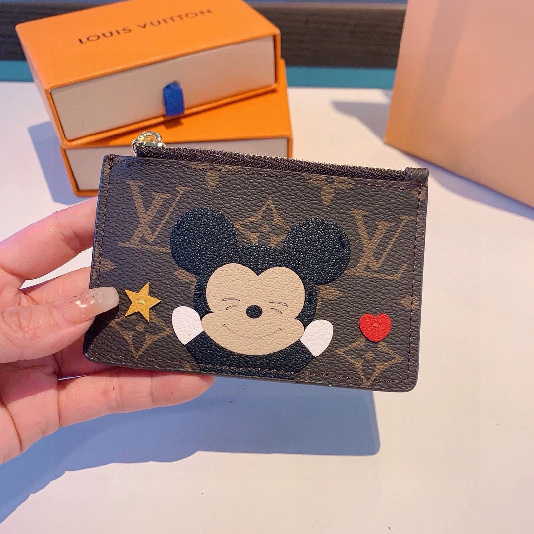 🔥独家新品LV卡通老花卡包，经典老花零钱包，圣诞熊🐻 小柴犬、米妮乔巴唐老鸭卡包零钱包两用，超纤材质 五