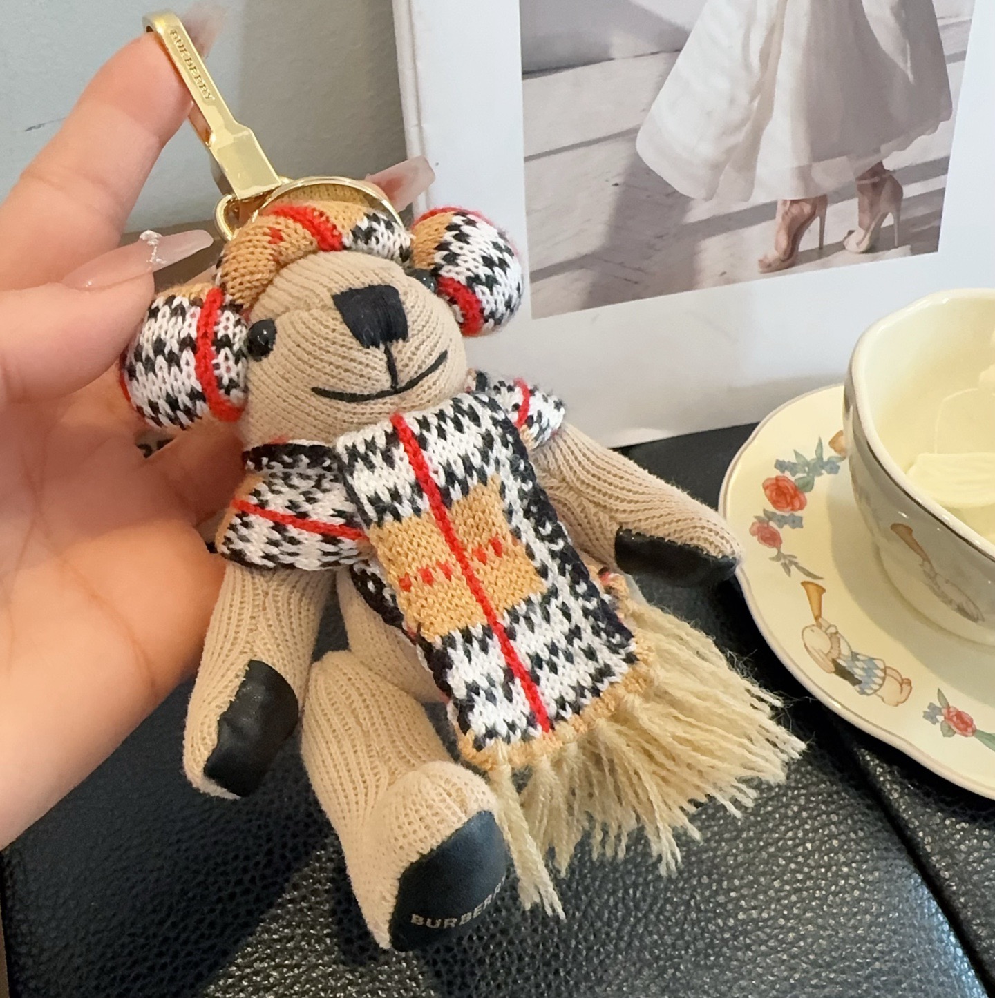 🔥Burberry代工厂小熊🐻挂件，巴宝莉🐻围巾🧣泰迪熊钥匙扣包饰挂件 温柔到心里🥰 准备已久、精致自留