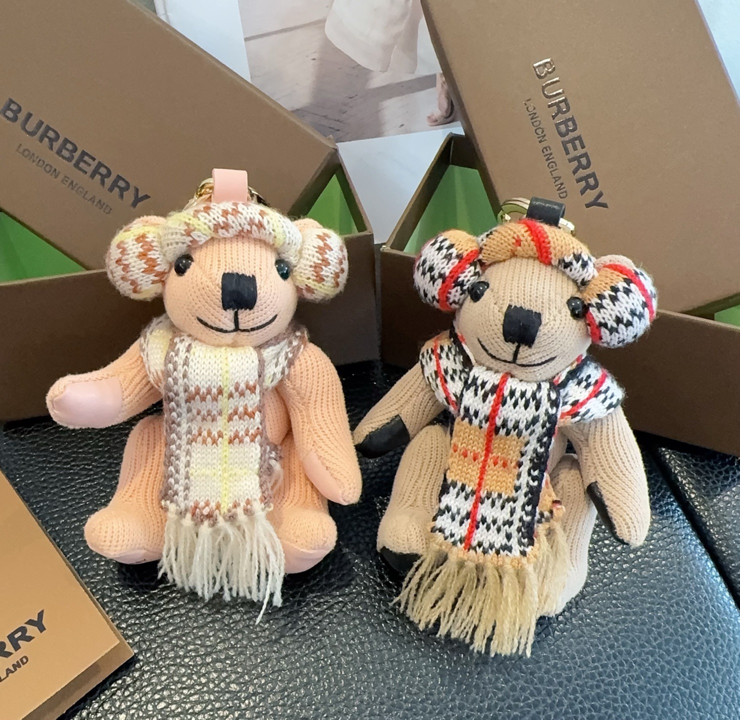 🔥Burberry代工厂小熊🐻挂件，巴宝莉🐻围巾🧣泰迪熊钥匙扣包饰挂件 温柔到心里🥰 准备已久、精致自留