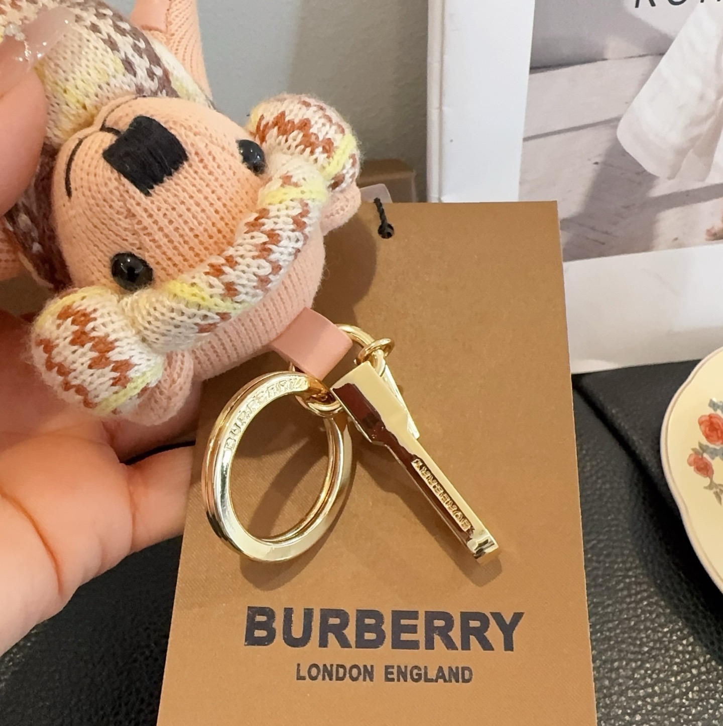 🔥Burberry代工厂小熊🐻挂件，巴宝莉🐻围巾🧣泰迪熊钥匙扣包饰挂件 温柔到心里🥰 准备已久、精致自留