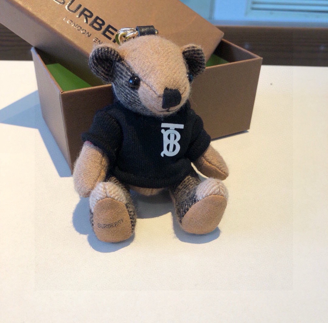 Burberry代工厂小熊🐻挂件，巴宝莉🐻卫衣泰迪熊钥匙扣挂件 温柔到心里🥰 准备已久、精致自留 ！内部