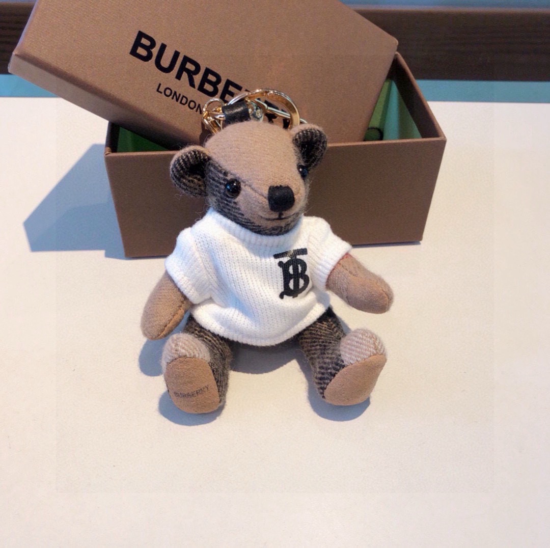 Burberry代工厂小熊🐻挂件，巴宝莉🐻卫衣泰迪熊钥匙扣挂件 温柔到心里🥰 准备已久、精致自留 ！内部
