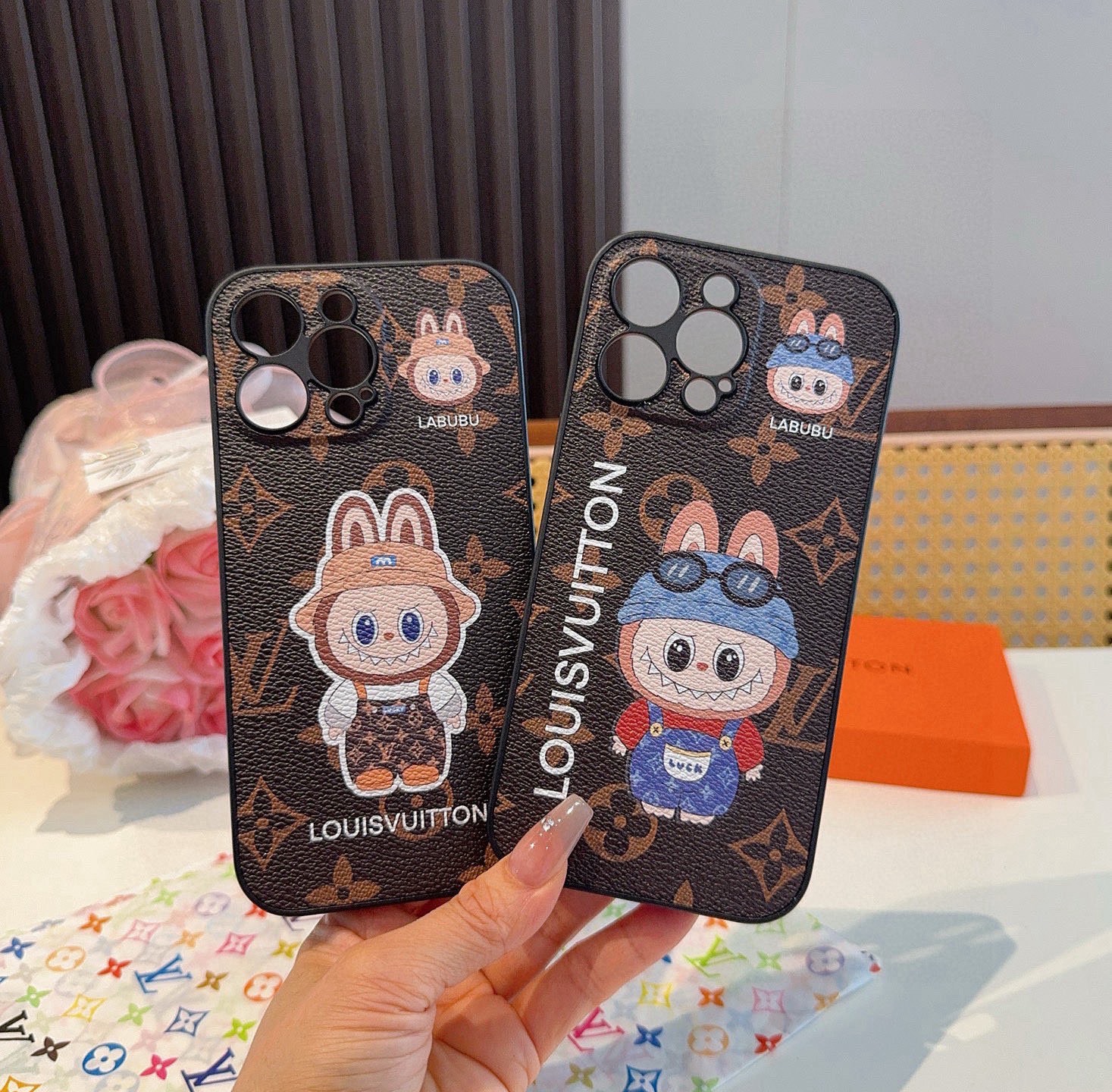 🔥Lv精孔全包手机壳 拉布布全包围边皮质手机壳型号：为了不出现报错型号，请打开本机查看手机设置显示的型号