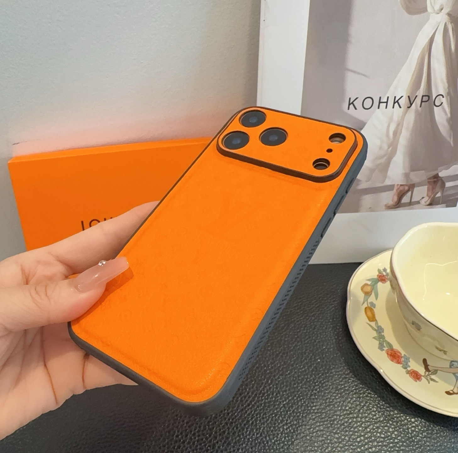 🔥Lv精孔全包手机壳 Lv全包围边皮质手机壳型号：为了不出现报错型号，请打开本机查看手机设置显示的型号⚠