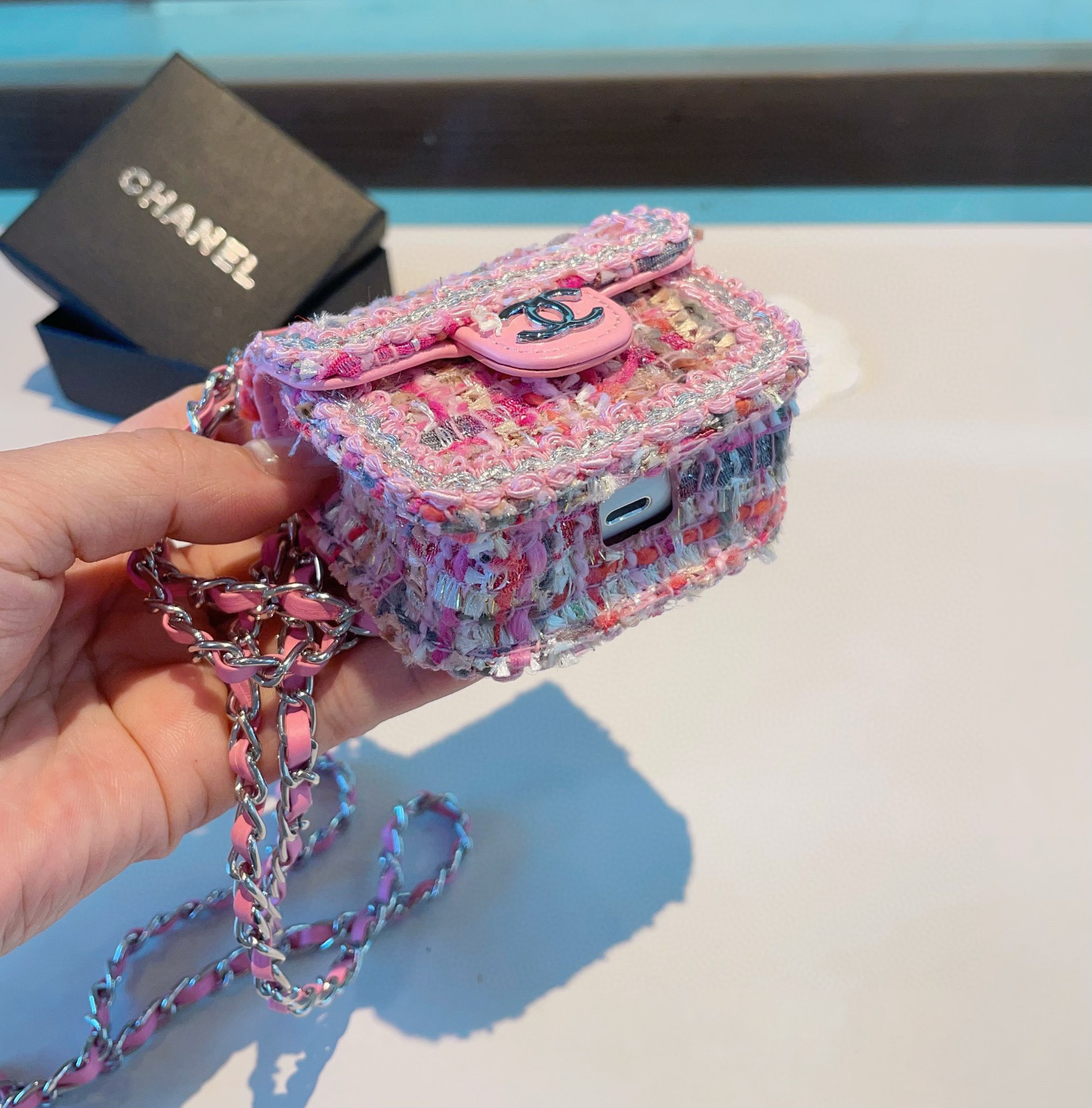 ❤️香奈儿CHANEL mini斜挎包包 粗花呢通用耳机包💥官网1:1耳机包 时尚迷你包包，配链条⛓️挂