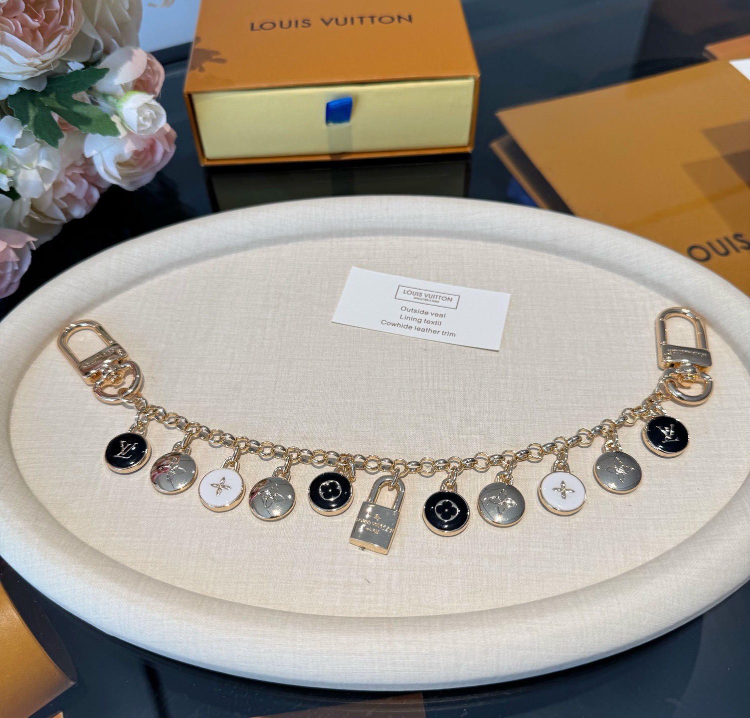 官网新款🔥LV包链 钥匙扣 路易威登珐琅彩色挂饰 包包链条精选莹亮金属 高雅奢华！