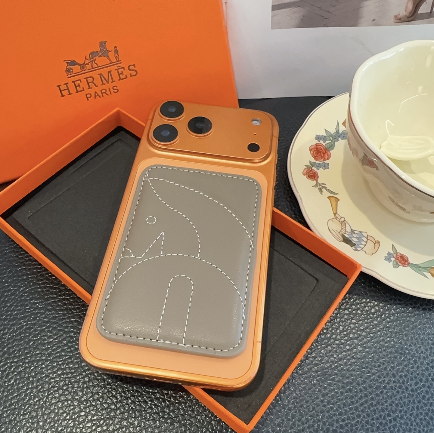 🔥爱马仕官网磁吸卡包 手机磁吸卡包顶级高品质[强]磁吸式卡夹，尺寸：长6.5*高9.5*宽0.5厘米