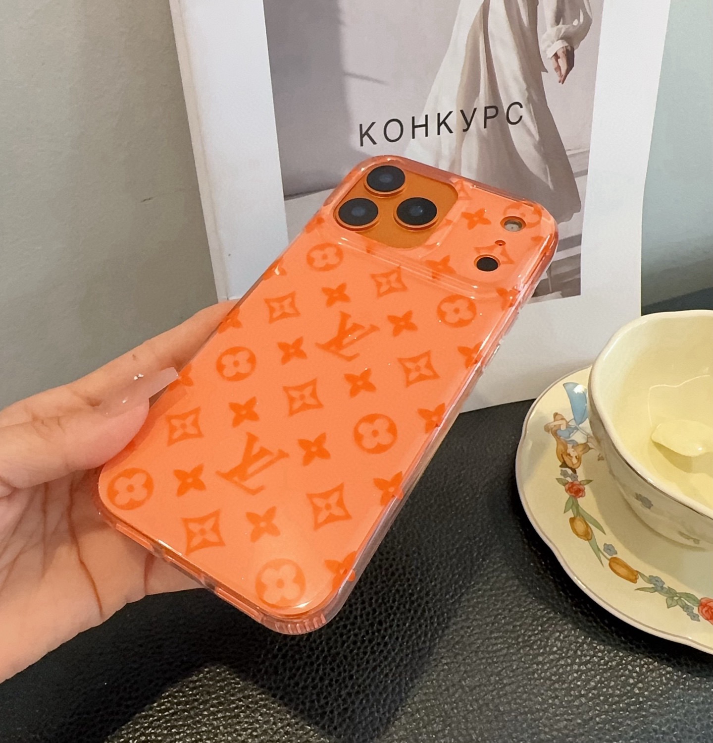 星宇橙系列 Lv闪粉手机壳型号：为了不出现报错型号，请打开本机查看手机设置显示的型号⚠️⚠️⚠️iPho