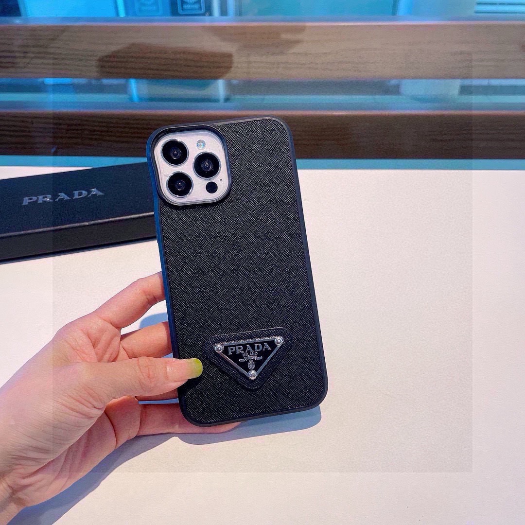 ❄️新款上架💠 普拉达·PRADA官网同款全包手机壳，精准孔位 iPhone16系列更新 型号：为了不出