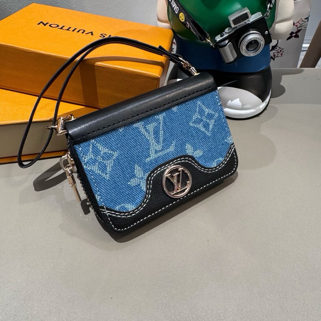 🔥Lv经典老花牛仔拼色卡包 零钱包 👛耳机🎧包 ✨可装口红💄等Mini小拎包，可挎可拿 可挂腰带上 小巧