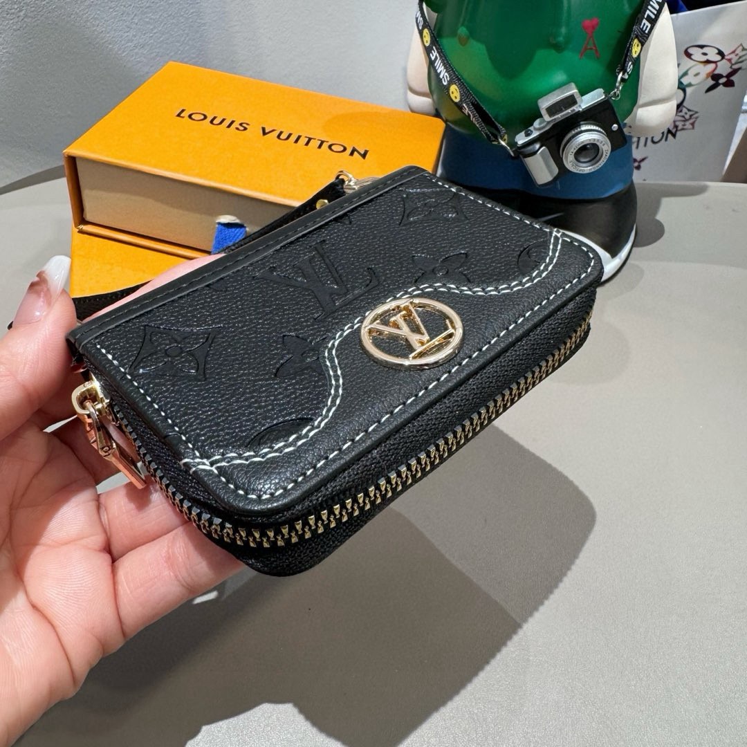 🔥Lv经典老花牛仔拼色卡包 零钱包 👛耳机🎧包 ✨可装口红💄等Mini小拎包，可挎可拿 可挂腰带上 小巧