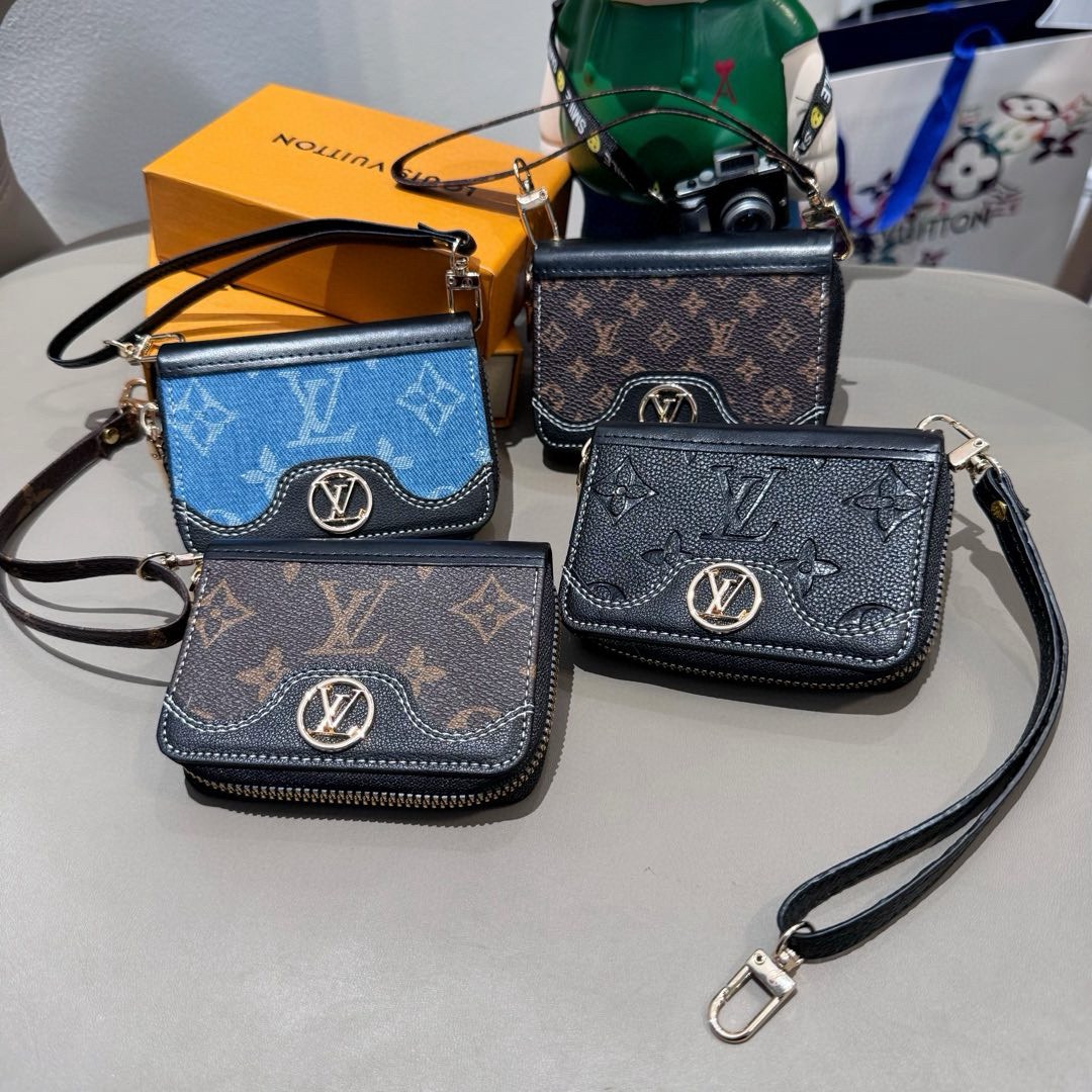 🔥Lv经典老花牛仔拼色卡包 零钱包 👛耳机🎧包 ✨可装口红💄等Mini小拎包，可挎可拿 可挂腰带上 小巧