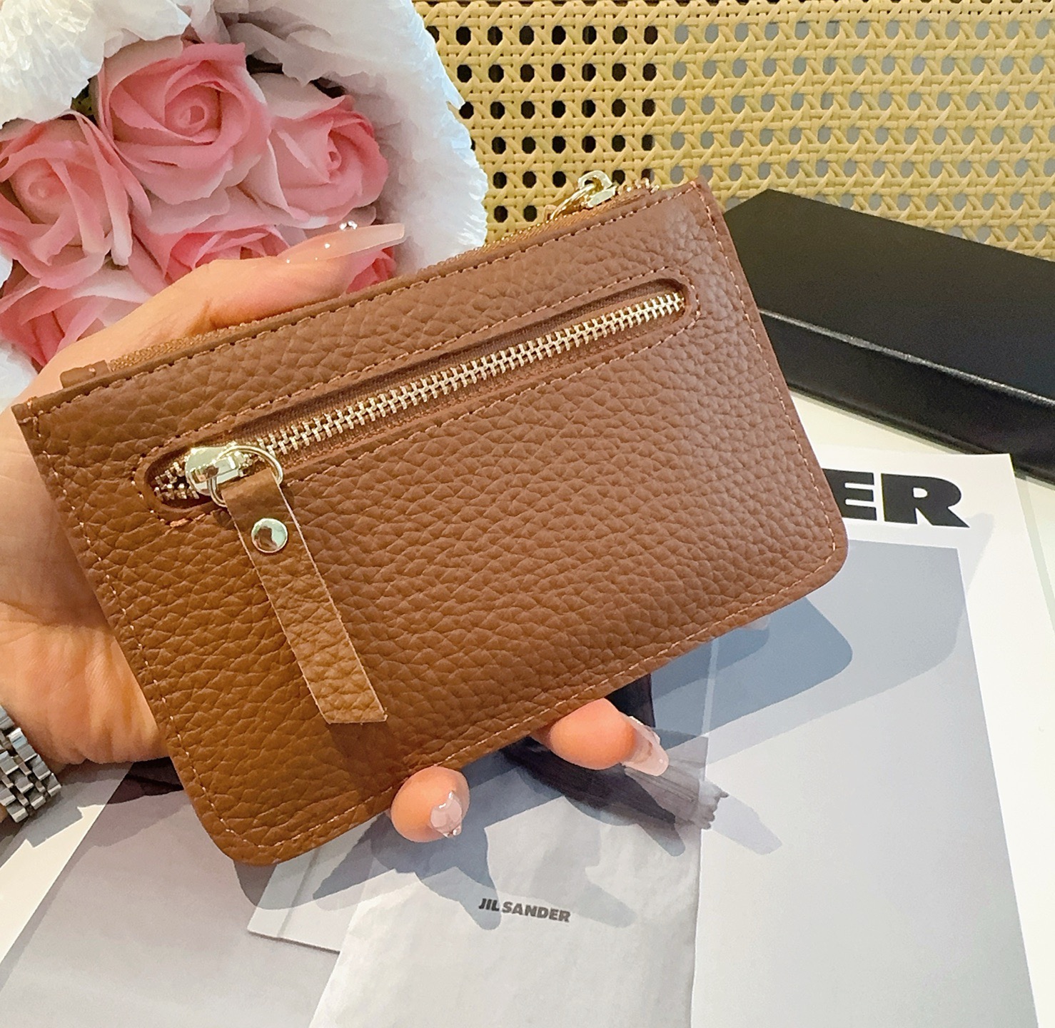 🔥巴宝莉零钱包钥匙包，帆布拼头层牛皮 有隔层 可放口红零钱耳机等小物件 手感真的很赞❗️