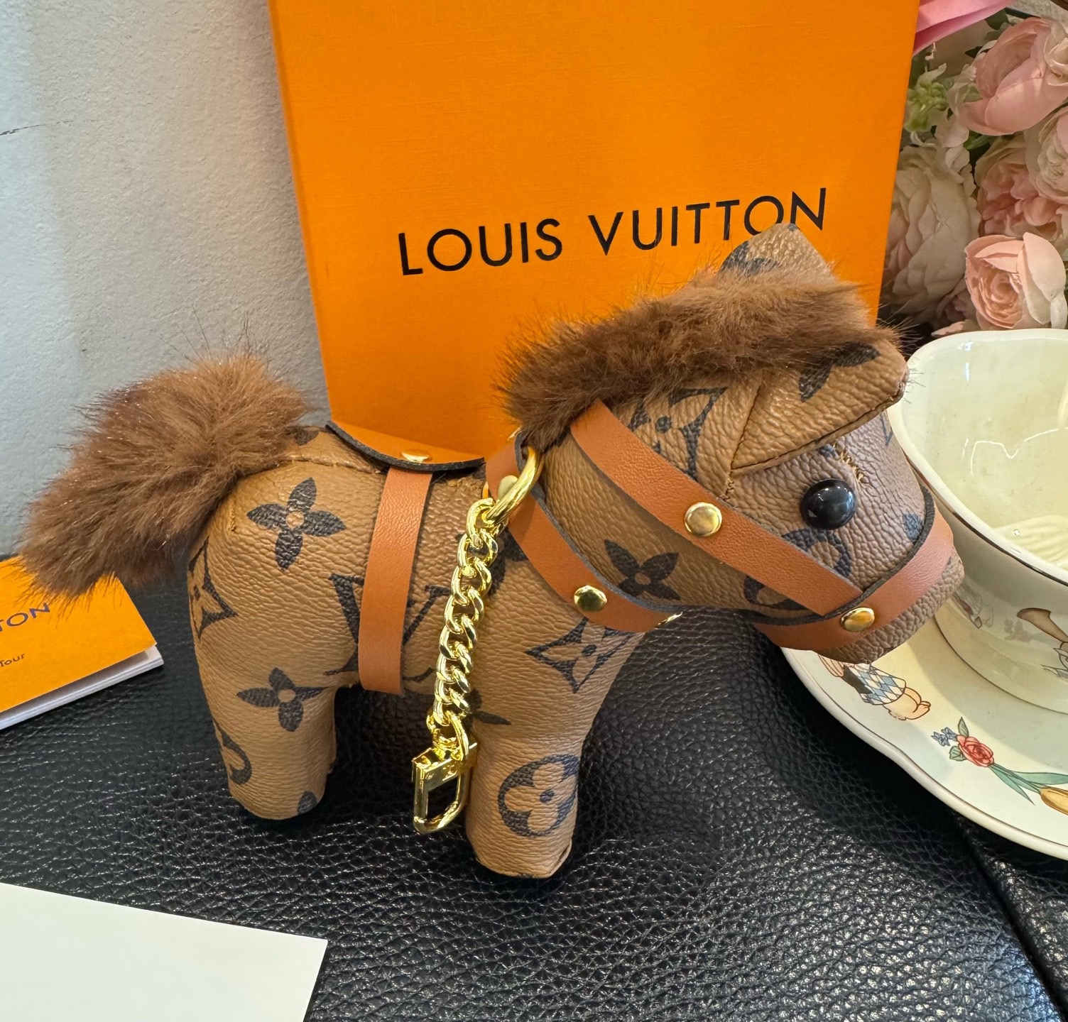 LV钥匙扣老花包包挂件 马上有钱小马🐎挂饰