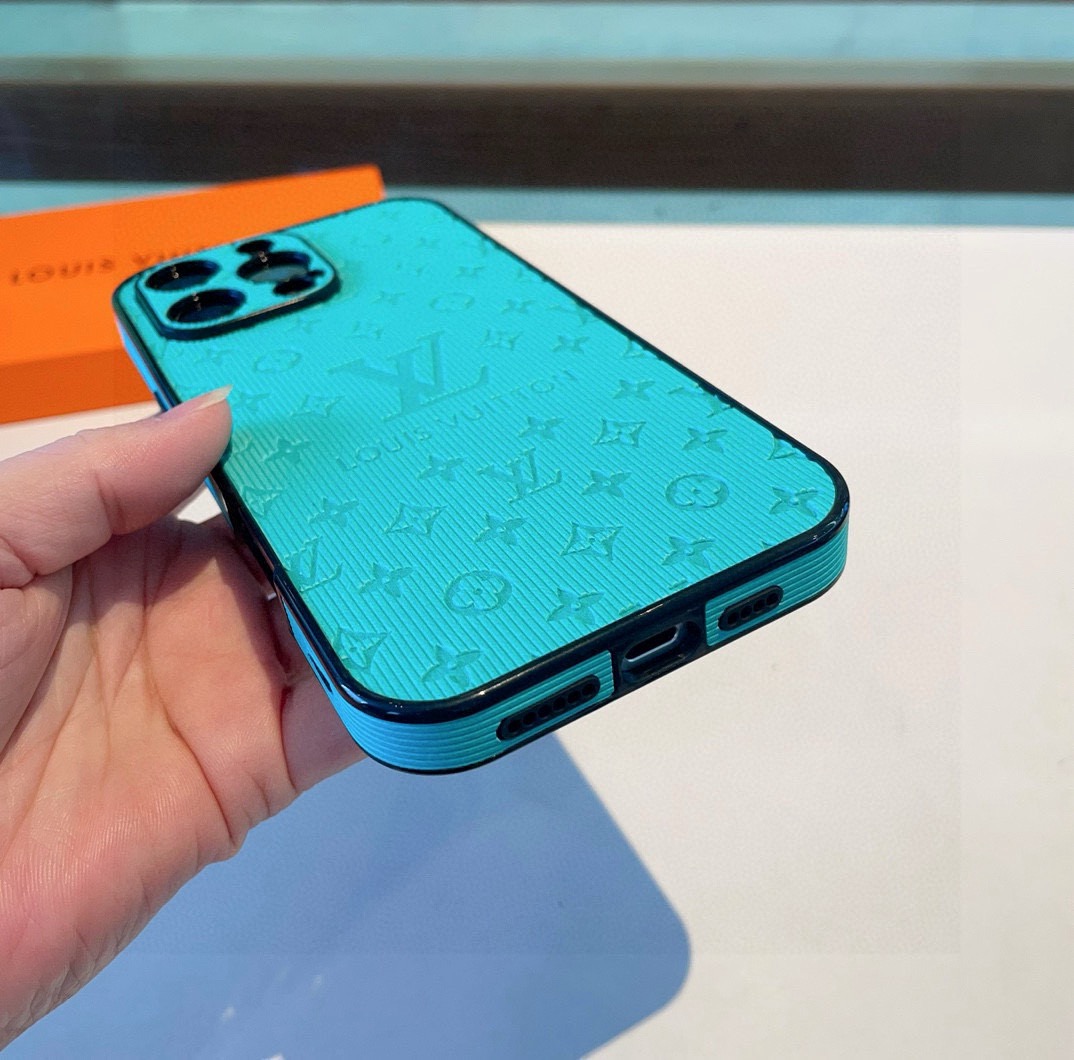 🔥LV手机壳 竖纹侧贴全包精孔手机壳型号：为了不出现报错型号，请打开本机查看手机设置显示的型号⚠️⚠️⚠