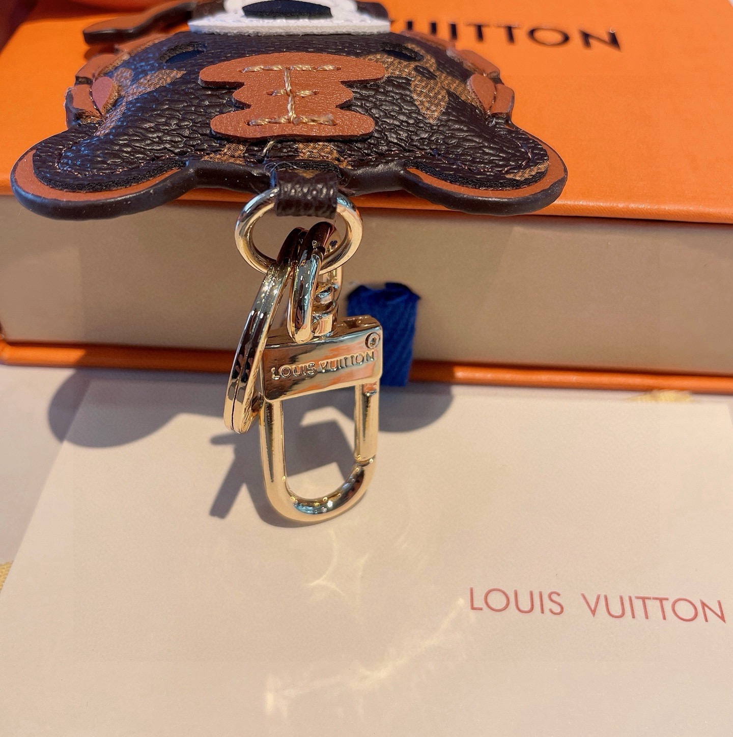 🔥驴家动物兄弟公仔挂件，小熊，小虎，小狮子包饰，LV钥匙扣，包包挂饰专柜代购内部填充物都与专柜一致聚酯纤