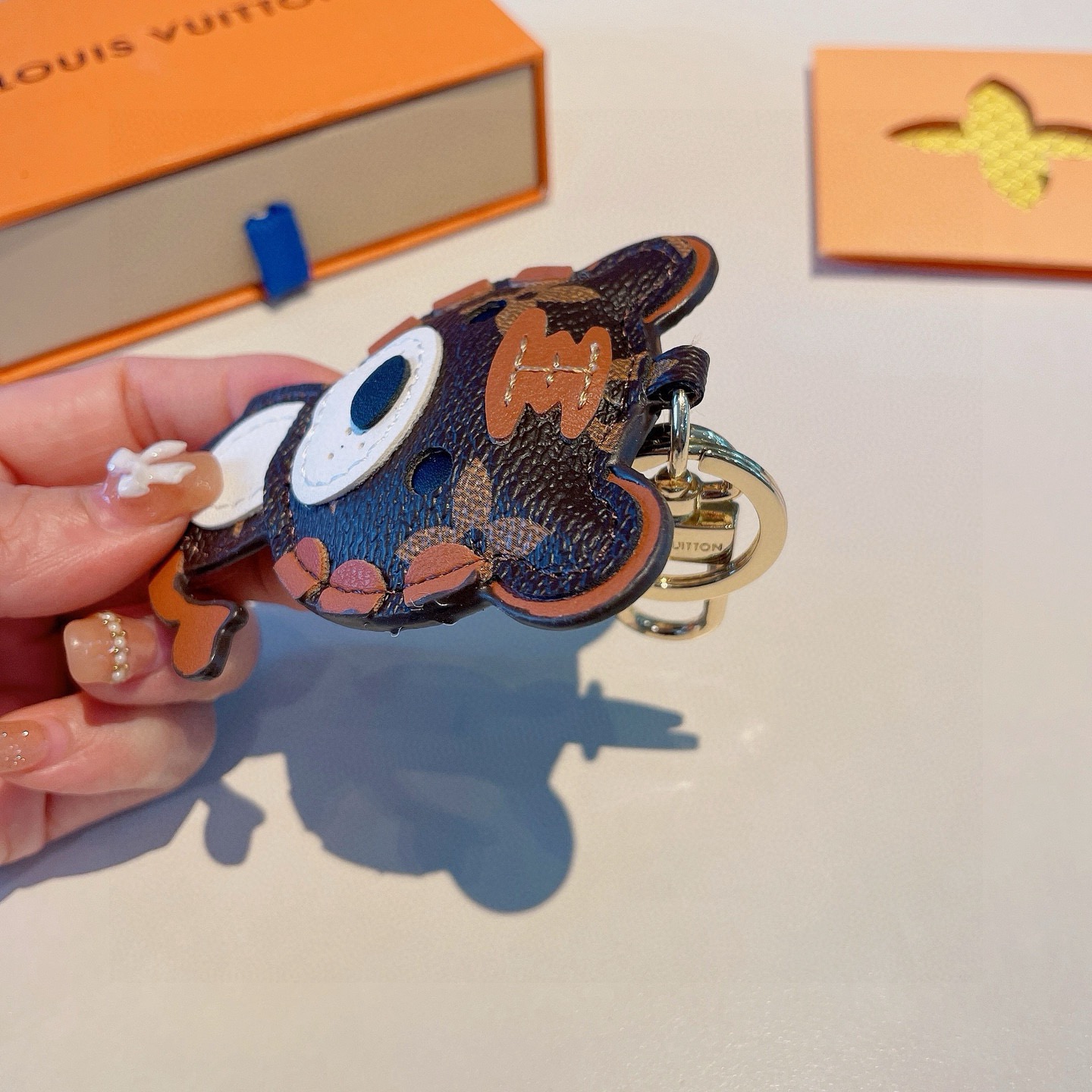 🔥驴家动物兄弟公仔挂件，小熊，小虎，小狮子包饰，LV钥匙扣，包包挂饰专柜代购内部填充物都与专柜一致聚酯纤