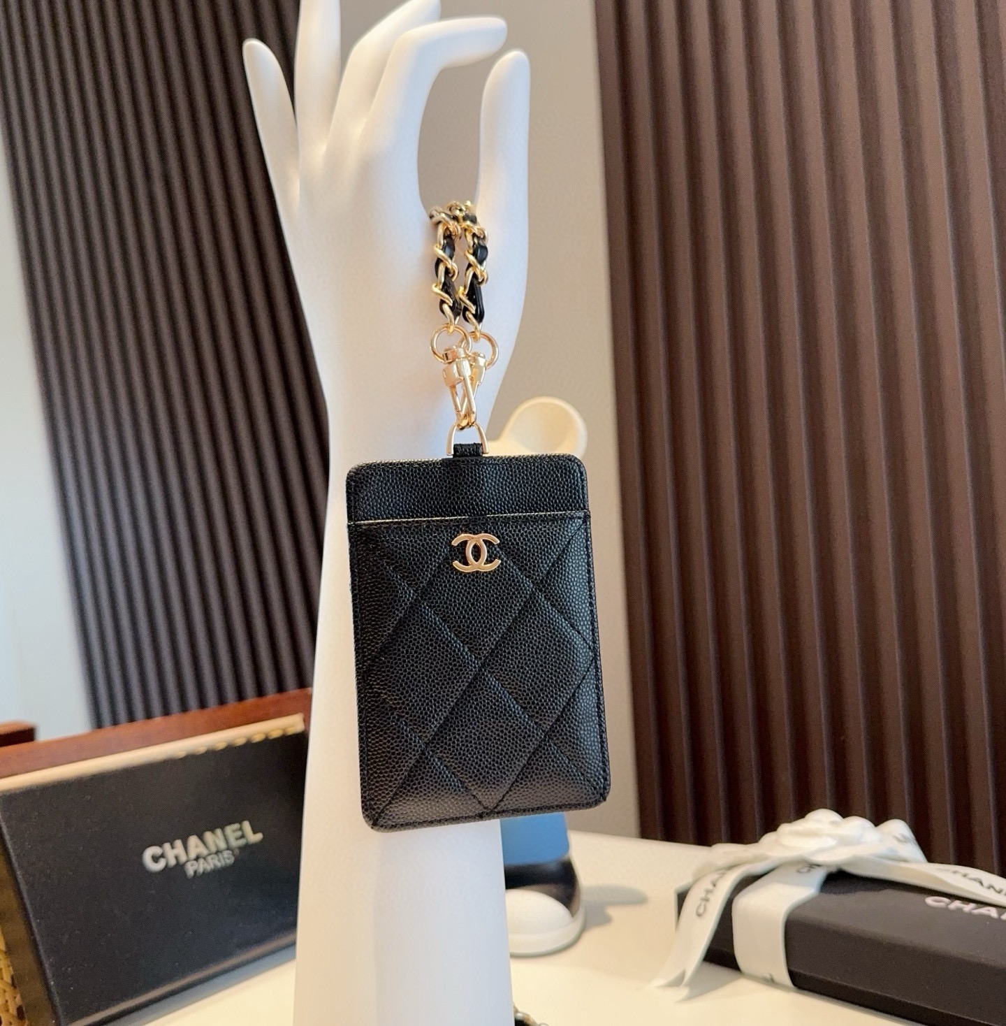 🔥香奈儿菱格绣花链条卡包 工牌🪪卡包 香奈儿卡包 链条挂脖设计🉑拆卸