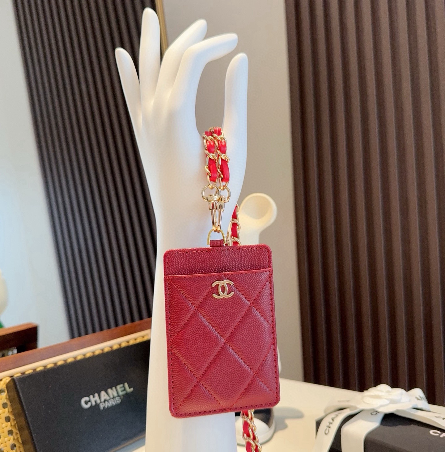 🔥香奈儿菱格绣花链条卡包 工牌🪪卡包 香奈儿卡包 链条挂脖设计🉑拆卸