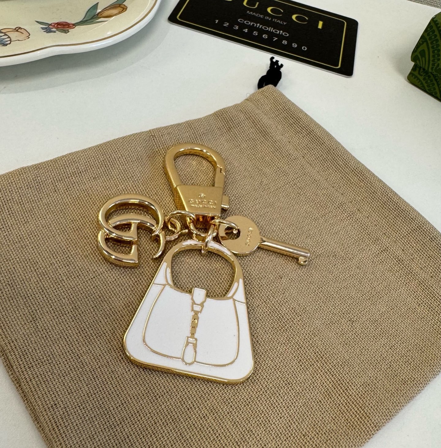 Gucci 古驰钥匙扣 包包挂件挂饰 ☀️俏皮可爱的手袋挂饰👛造型设计