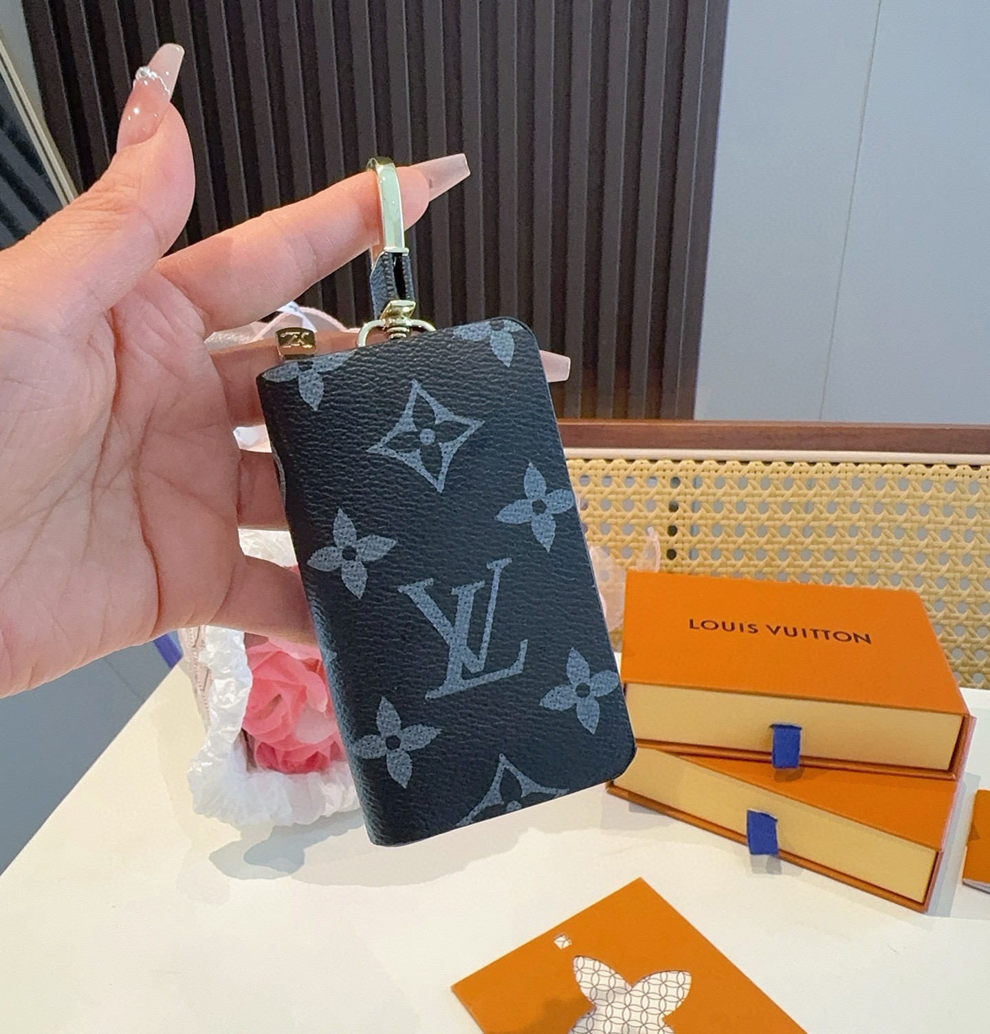 LV经典老花钥匙包，车钥匙包 挂件配饰