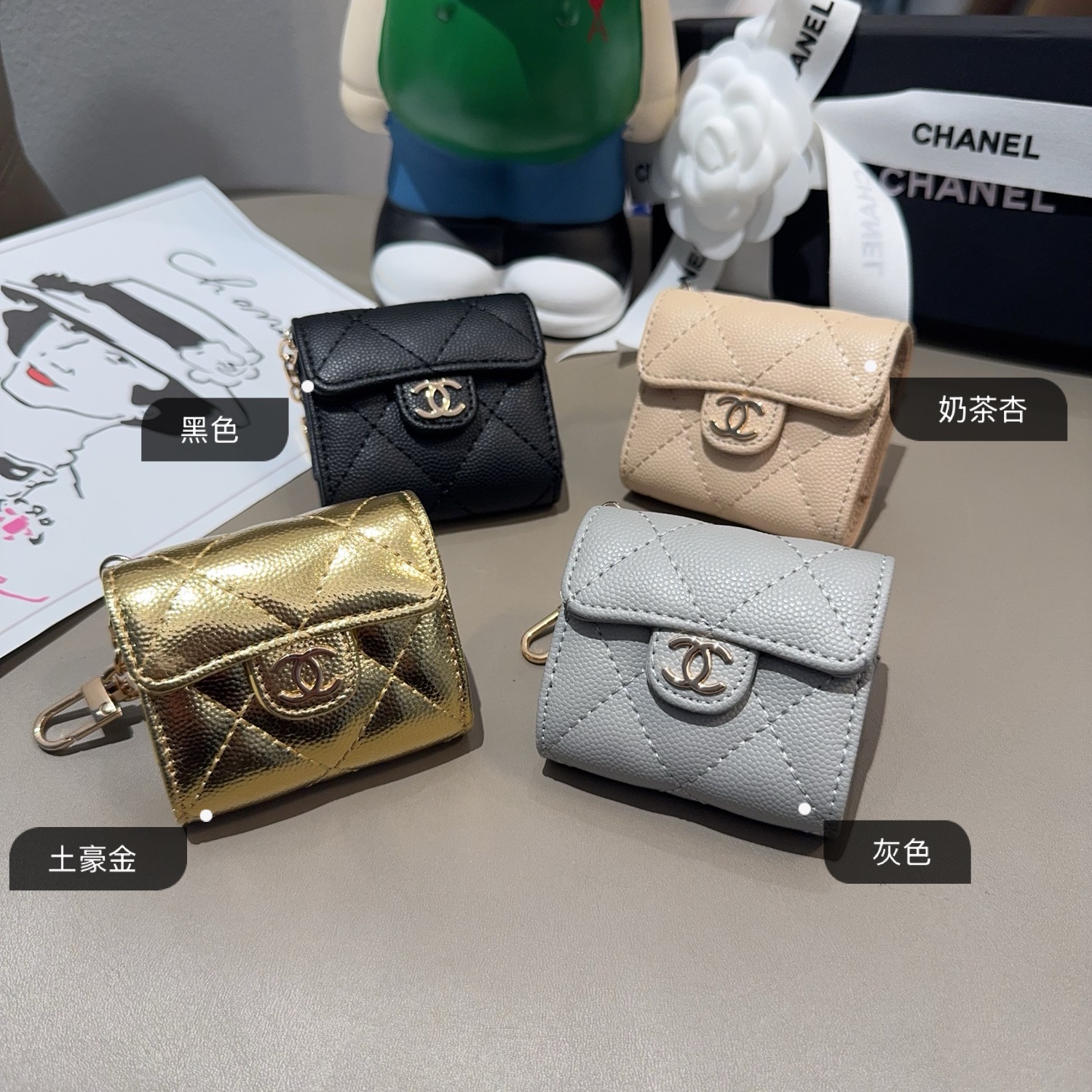 ❤️香奈儿CHANEL经典C3耳机包通用款💥官网1:1耳机包 时尚迷你包包，配链条，蓝牙耳机包，包包挂件