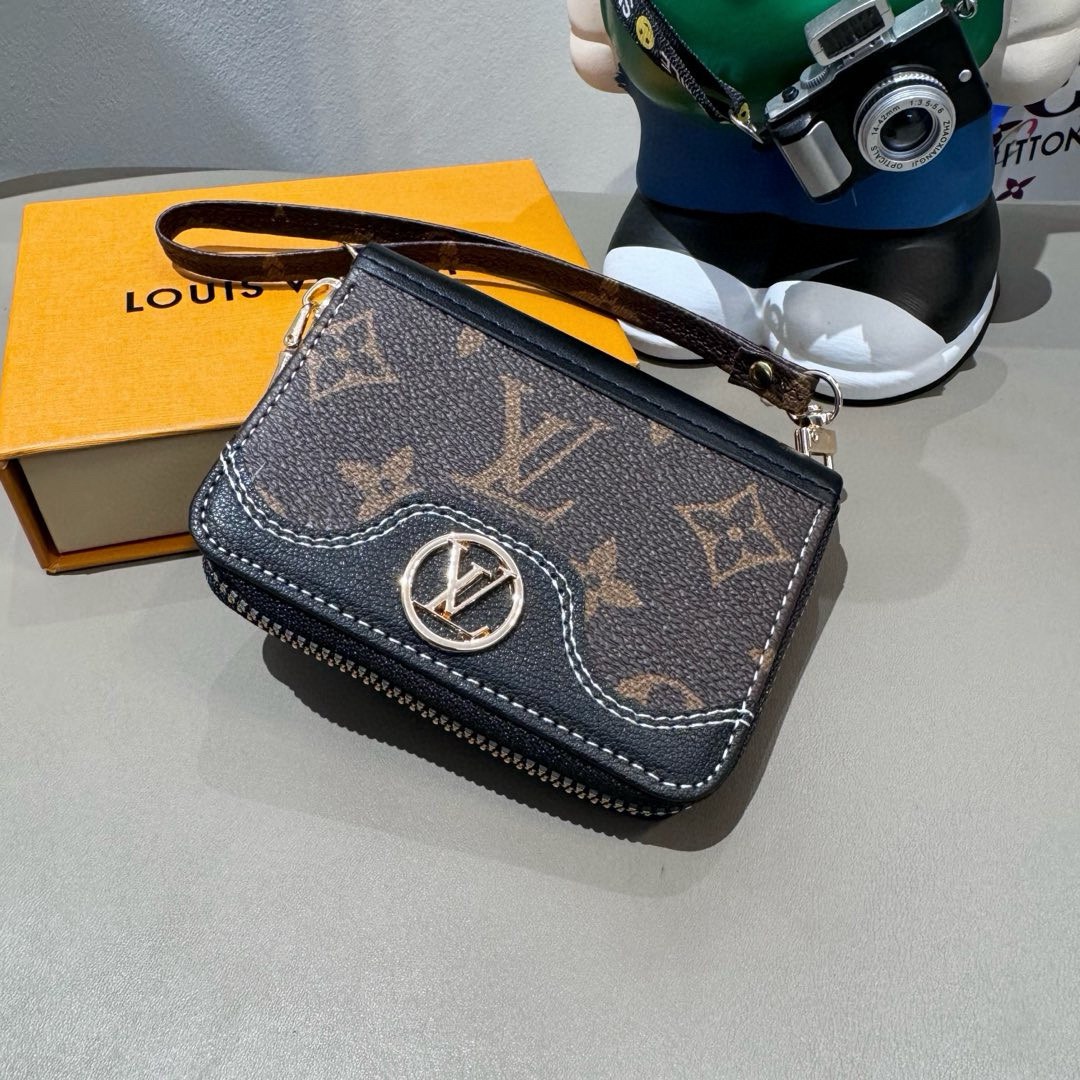 Lv经典老花牛仔拼色卡包 零钱包 👛耳机🎧包 ✨可装口红💄等Mini小拎包，可挎可拿 可挂腰带上 小巧精