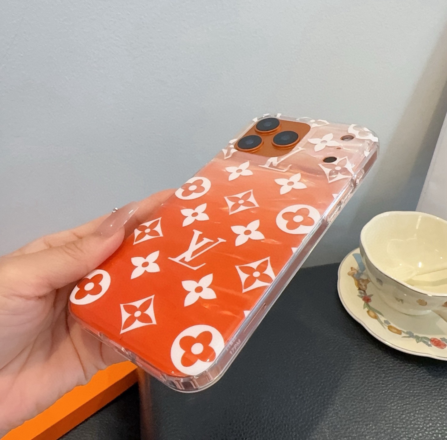 星宇橙系列 lv手机壳型号：为了不出现报错型号，请打开本机查看手机设置显示的型号⚠️⚠️⚠️iPhone