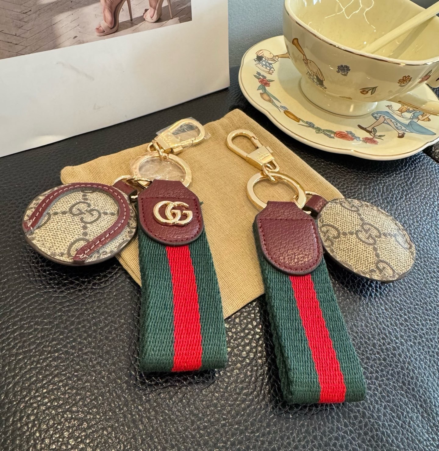 gucci古驰官网同步 古驰钥匙扣 包包挂饰 织布挂件 百搭奢华