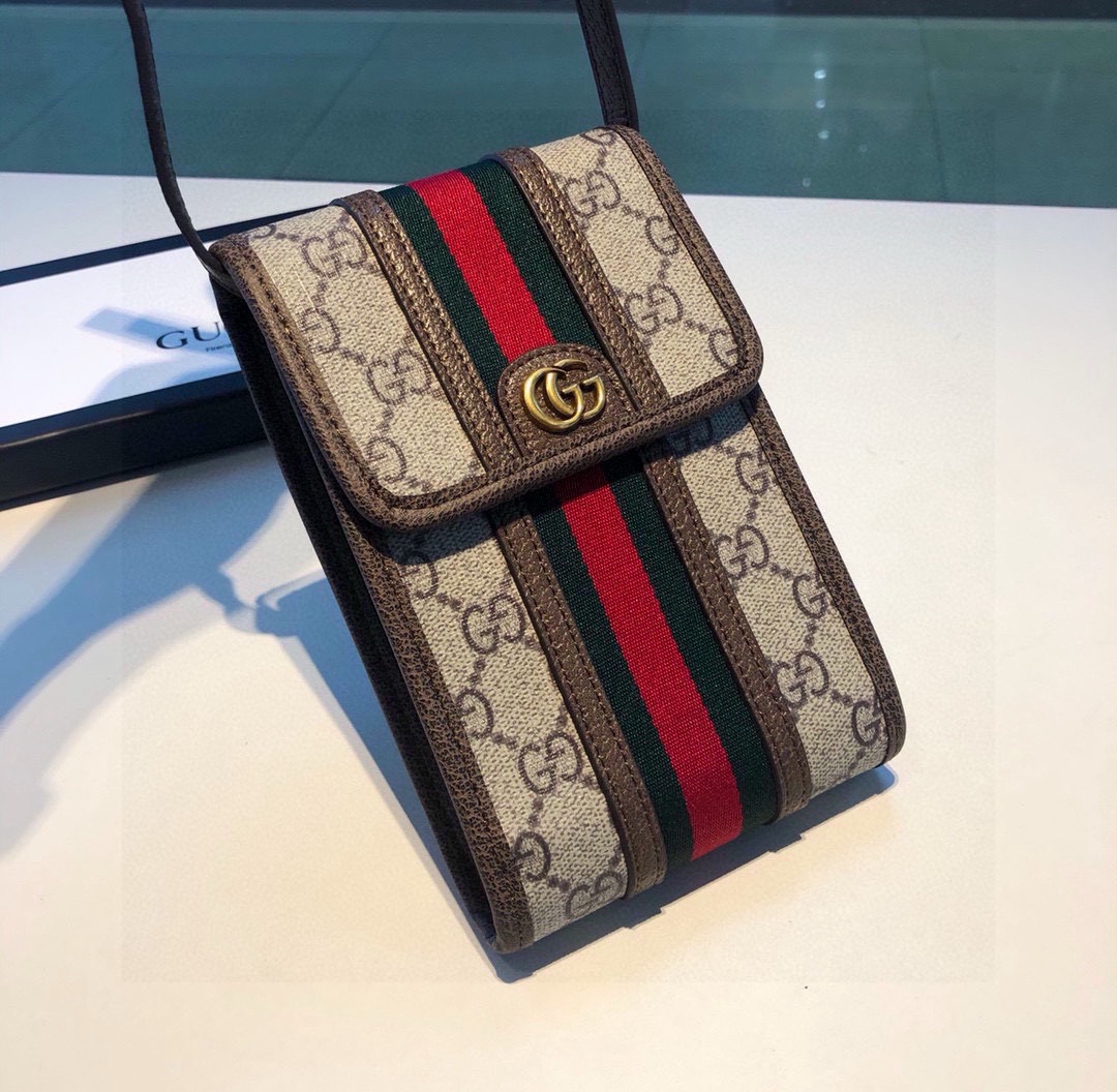 Gucci 手机包包OPhidia系列 一个男女可用的手机包生活出门不需要带现金的时代，这个包完全可以满