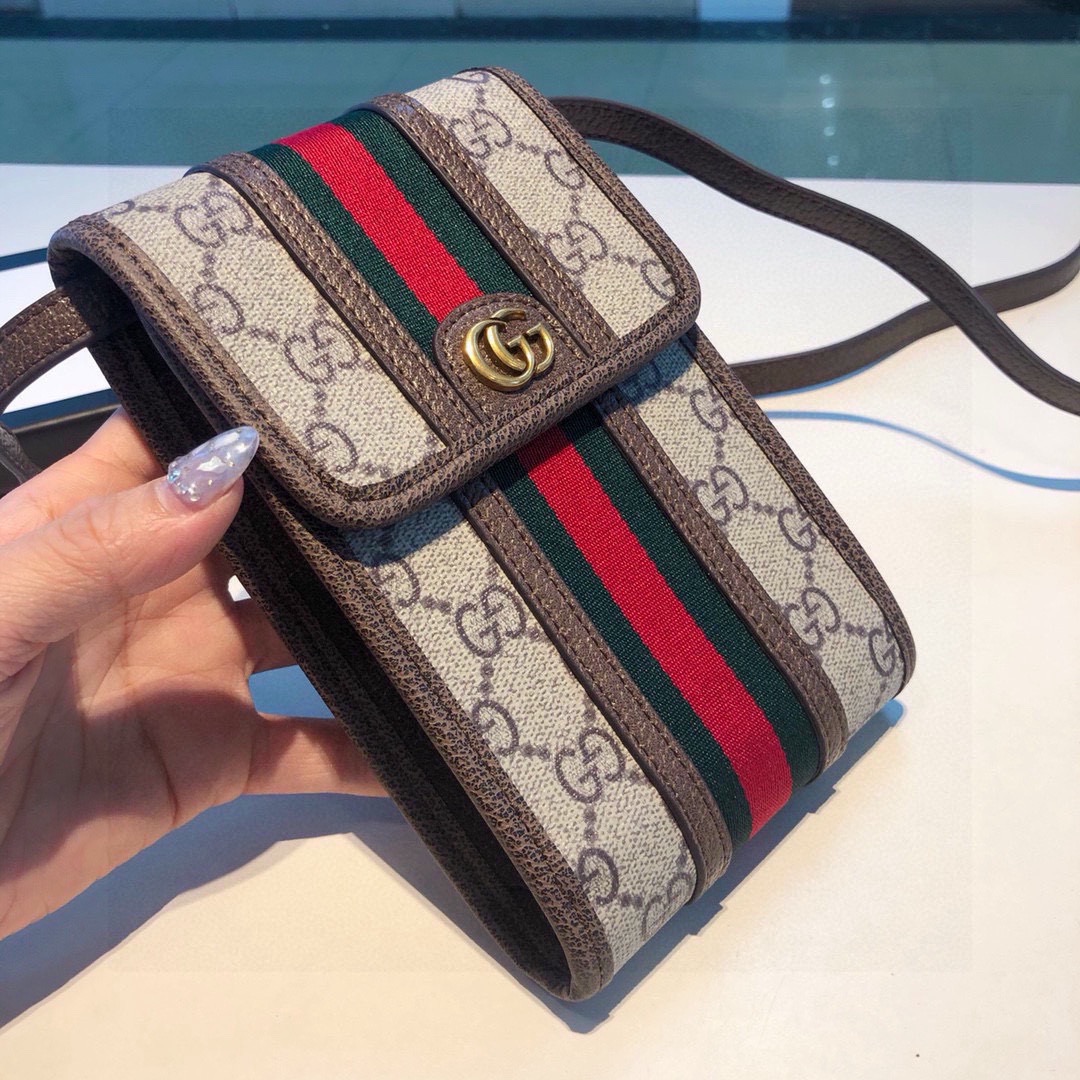 Gucci 手机包包OPhidia系列 一个男女可用的手机包生活出门不需要带现金的时代，这个包完全可以满
