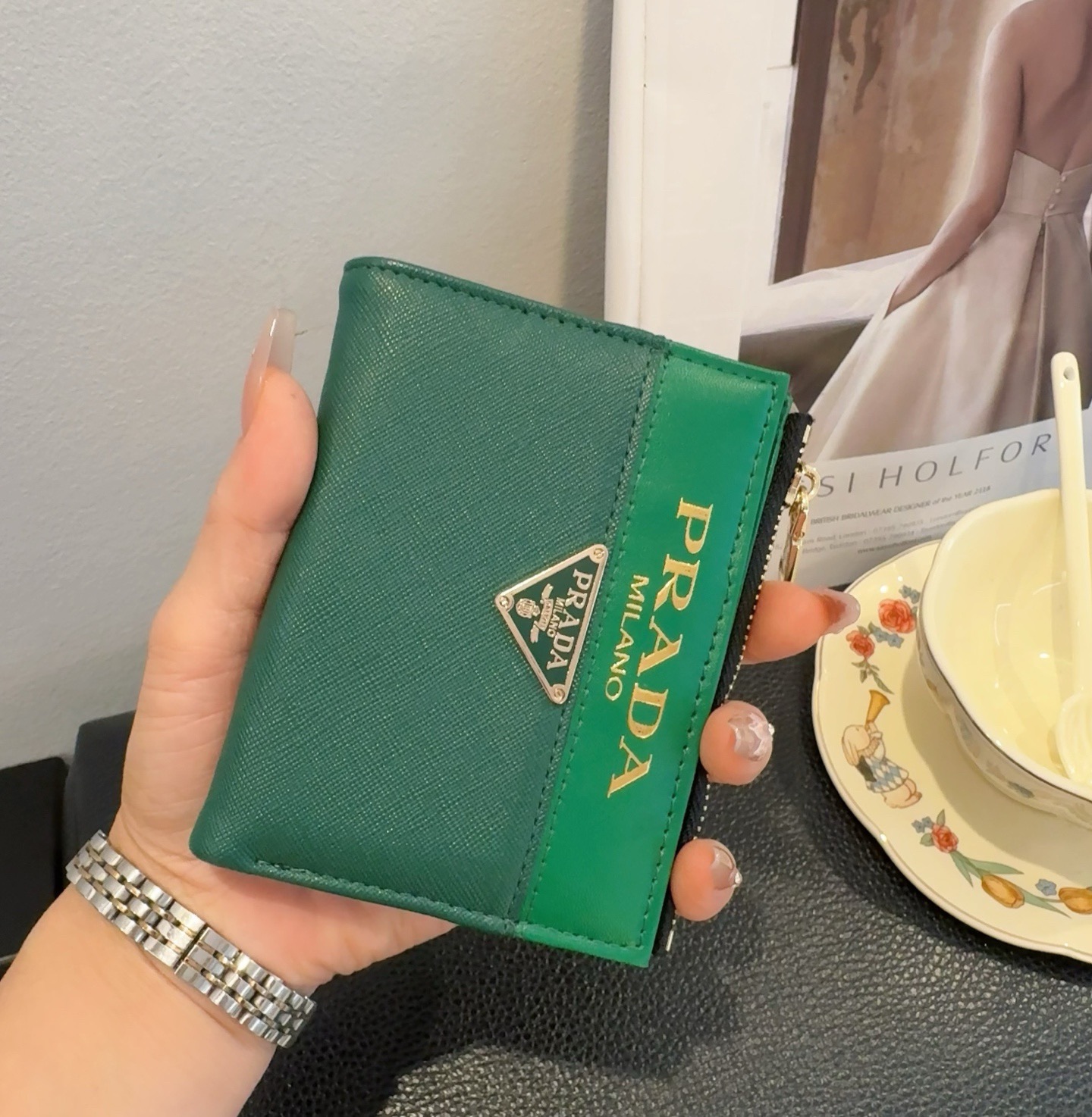 Prada普拉达卡包零钱包两用