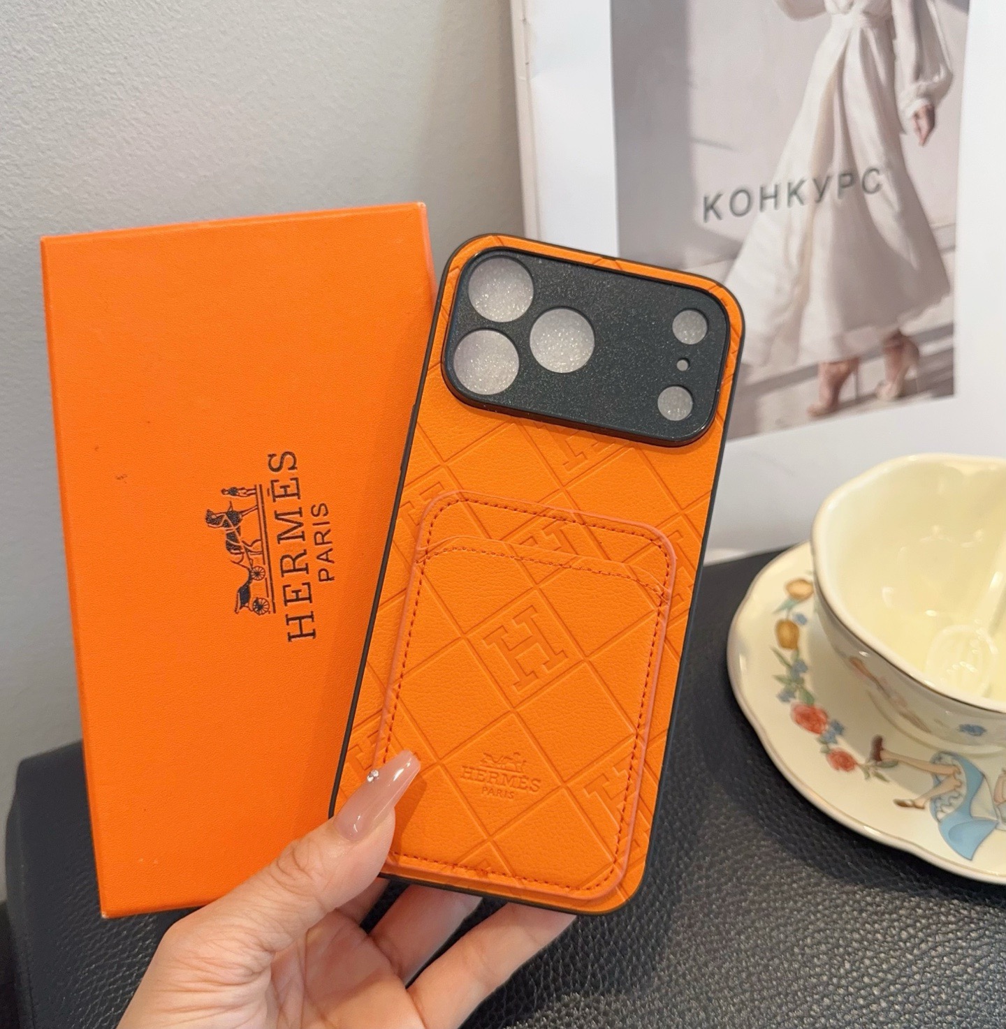 新品上市💗HERMES爱马仕卡包手机壳型号：为了不出现报错型号，请打开本机查看手机设置显示的型号⚠️⚠️