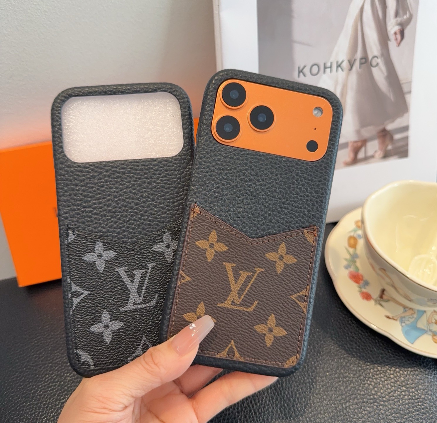 NO:814191,LV official website same style litchi pattern classic presbyopic card phone case Presbyopic spliced card phone case Model In order to avoid error model, please open this machine to check the model displayed in the phone settings iPhone17 series update iphone17promax iPhone17pro iPhone17 iPhone16pro Max (6.9) iPhone16pro. (6.3) iPhone16 (6.3) iPhone15pro max (6.7) iPhone15pro (6.1)  iPhone15 (6.1) needs customized model (14/14pro/14pm/13pro, 13/13promax /12/12pm) mobile phone case, mobile phone case, louis vuitton, phone cases19860909LV官网同款荔枝纹经典老花插卡手机壳 老花拼接插卡手机壳 型号为了不出现报错型号,请打开本机查看手机设置显示的型号 iPhone17系列更新 iphone17promax iPhone17pro iPhone17 iPhone16pro Max（6.9） iPhone16pro.（6.3） iPhone16（6.3） iPhone15pro max（6.7） iPhone15pro（6.1） iPhone15（6.1） 需定制型号（14/14pro/14pm/13pro,13/13promax /12/12pm）手机壳,手机壳,louis vuitton,phone cases,accessory