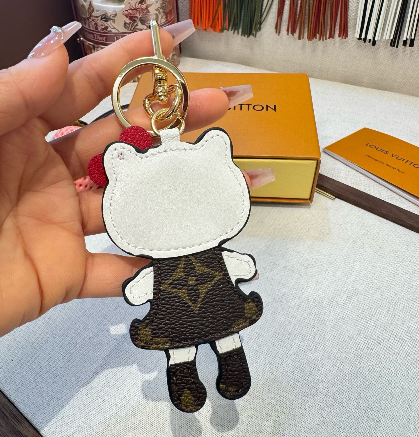 ❗新品❗Lv钥匙扣 kt猫🐱挂饰包包挂件独家原单LOUIS VUITTON 新款 顶级进口PU材质 五金