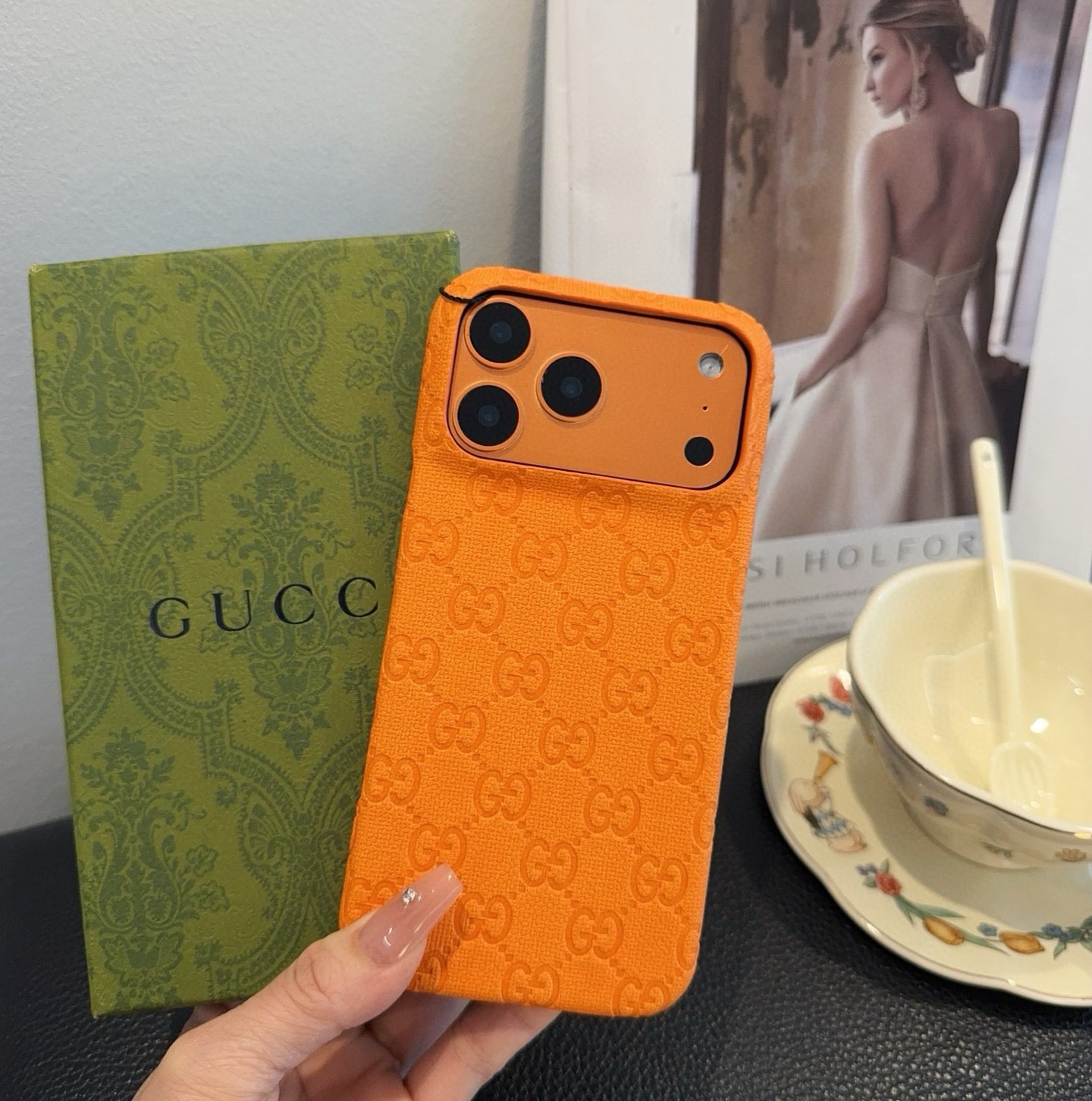 NO:814236,Xingyu Orange Series Gucci embossed iPhone case Official website original leather original material, classic high-end [strong] model In order to avoid error model, please open this machine to check the model displayed in the mobile settings iPhone17 series update iphone17promax iPhone17pro iPhone17 iPhone16pro Max (6.9) iPhone16pro. (6.3) iPhone16 (6.3) iPhone15pro max (6.7) iPhone15pro (6.1)  iPhone15 (6.1) needs customized model (14/14pro/14pm/13pro, 13/13promax/12/12pm) mobile phone case, mobile phone case, gucci, phone cases19860909星宇橙系列 古驰压花iphone手机壳 官网原版皮原版素材,经典高端[强] 型号为了不出现报错型号,请打开本机查看手机设置显示的型号 iPhone17系列更新 iphone17promax iPhone17pro iPhone17 iPhone16pro Max（6.9） iPhone16pro.（6.3） iPhone16（6.3） iPhone15pro max（6.7） iPhone15pro（6.1） iPhone15（6.1） 需定制型号（14/14pro/14pm/13pro,13/13promax/12/12pm）手机壳,手机壳,gucci,phone cases,accessory