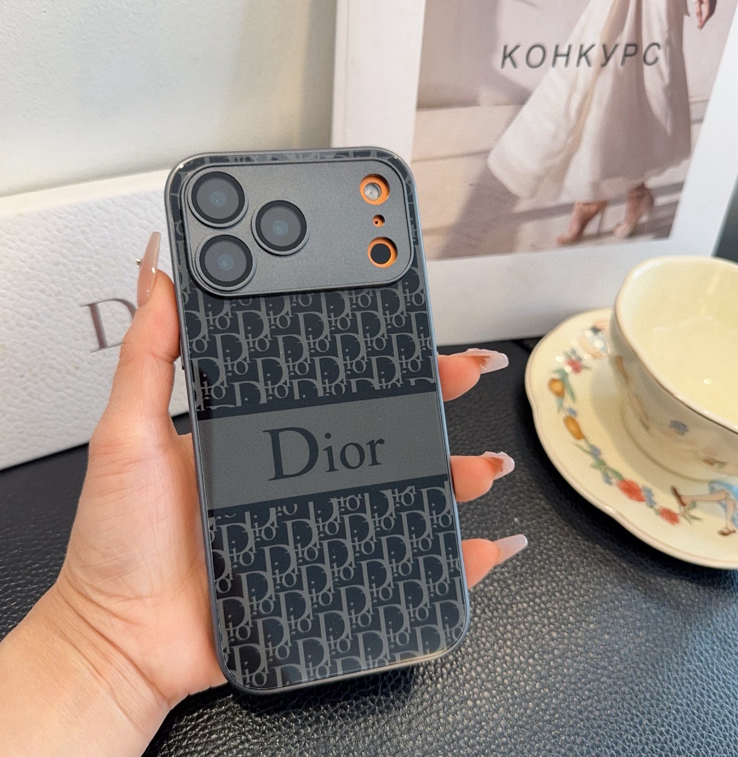 星宇橙系列 Dior手机壳型号：为了不出现报错型号，请打开本机查看手机设置显示的型号⚠️⚠️⚠️iPho